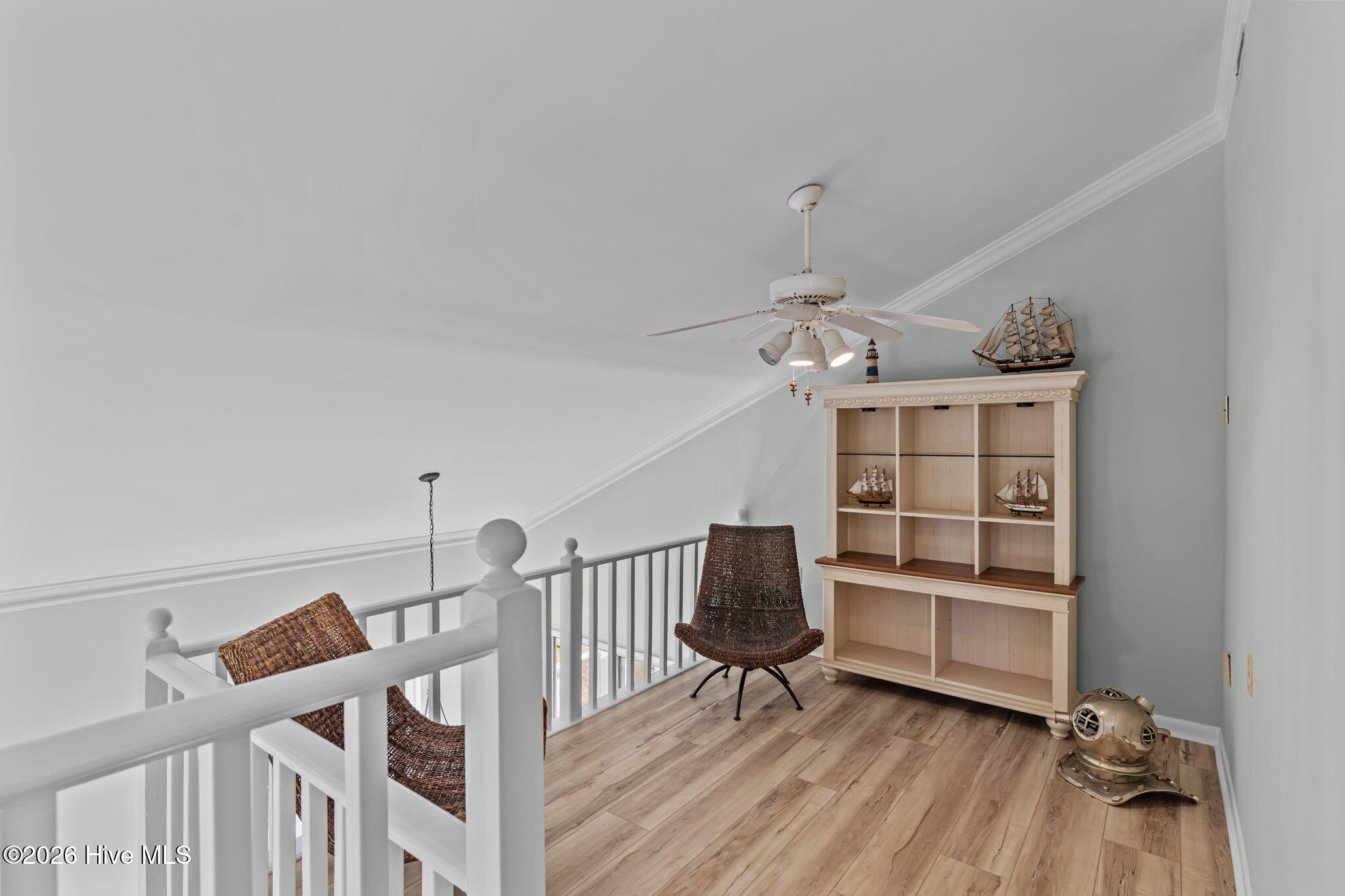 312 E Dolphin Drive
