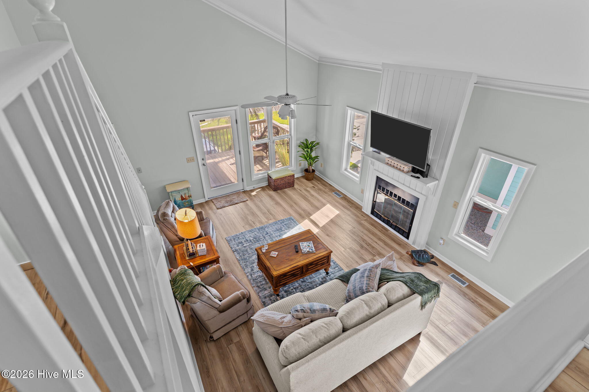 312 E Dolphin Drive