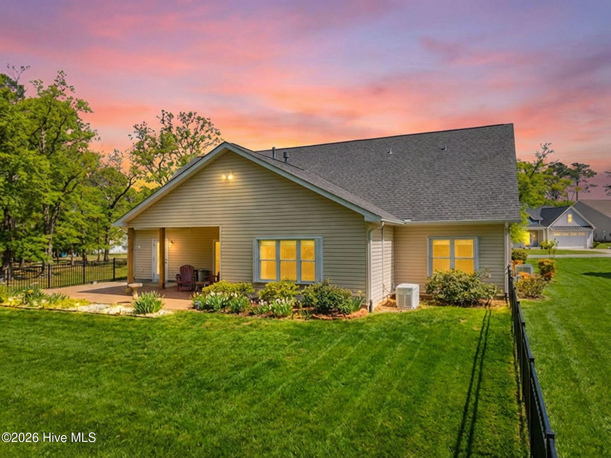 5360 Glennfield Circle SE