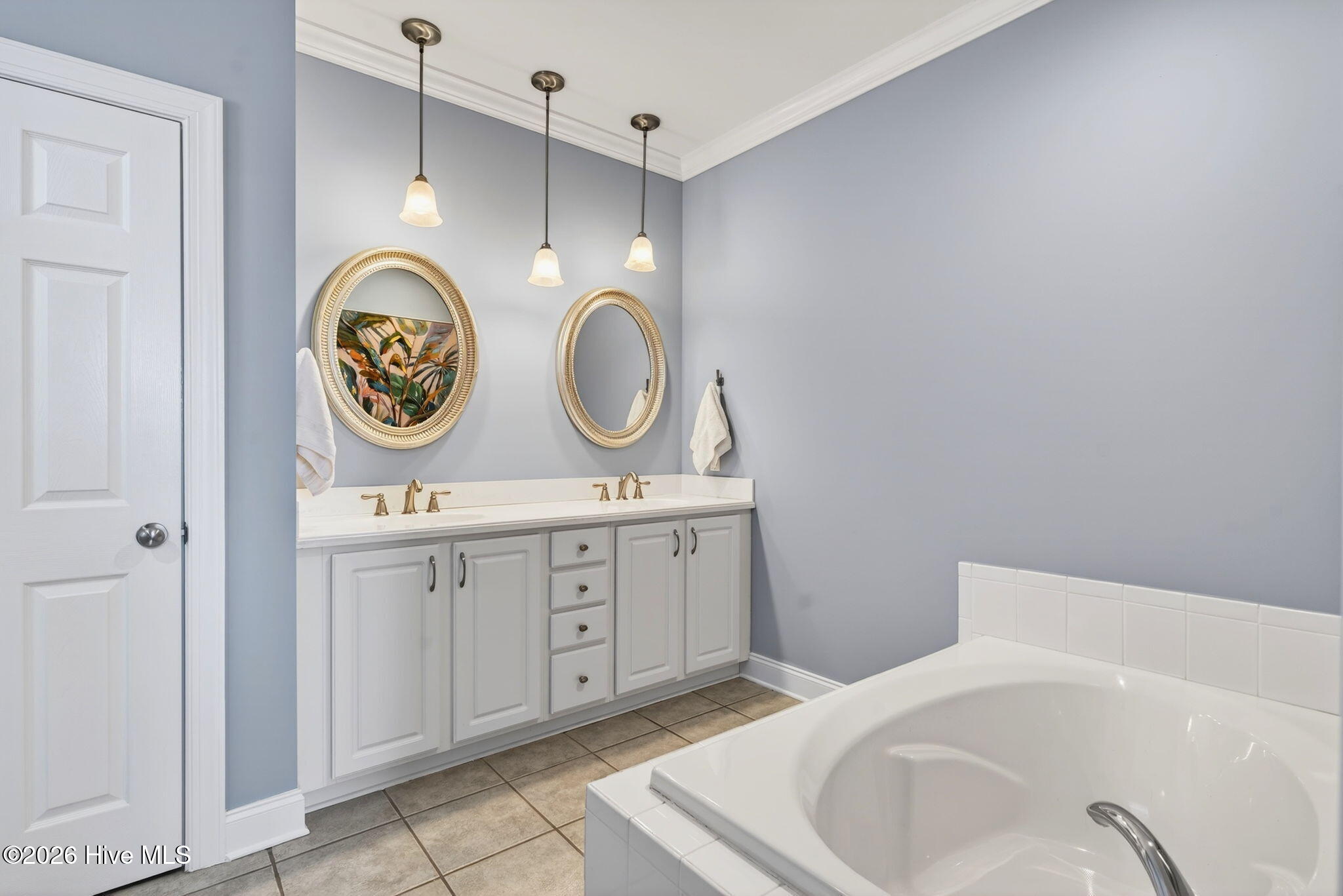 5086 Glen Cove Drive SE