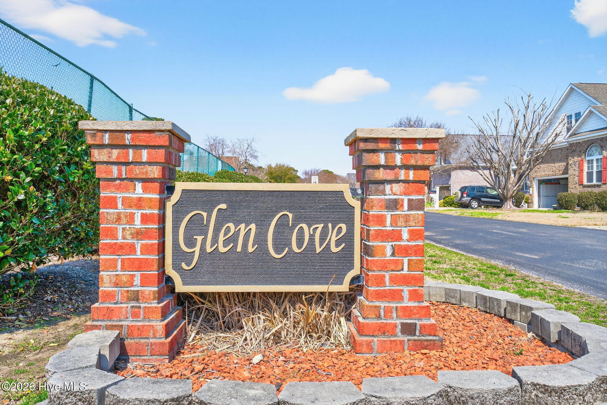 5086 Glen Cove Drive SE