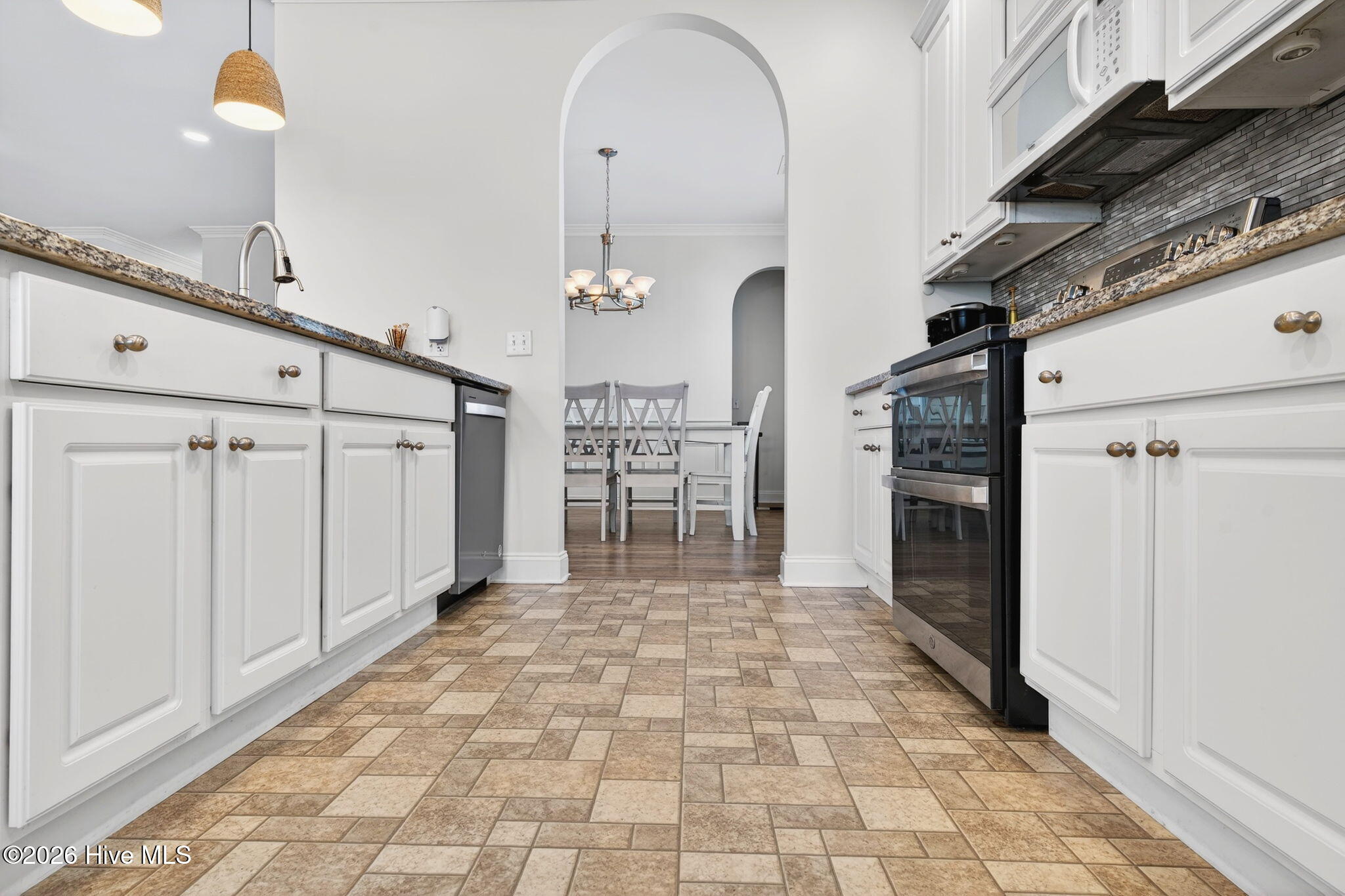 5086 Glen Cove Drive SE