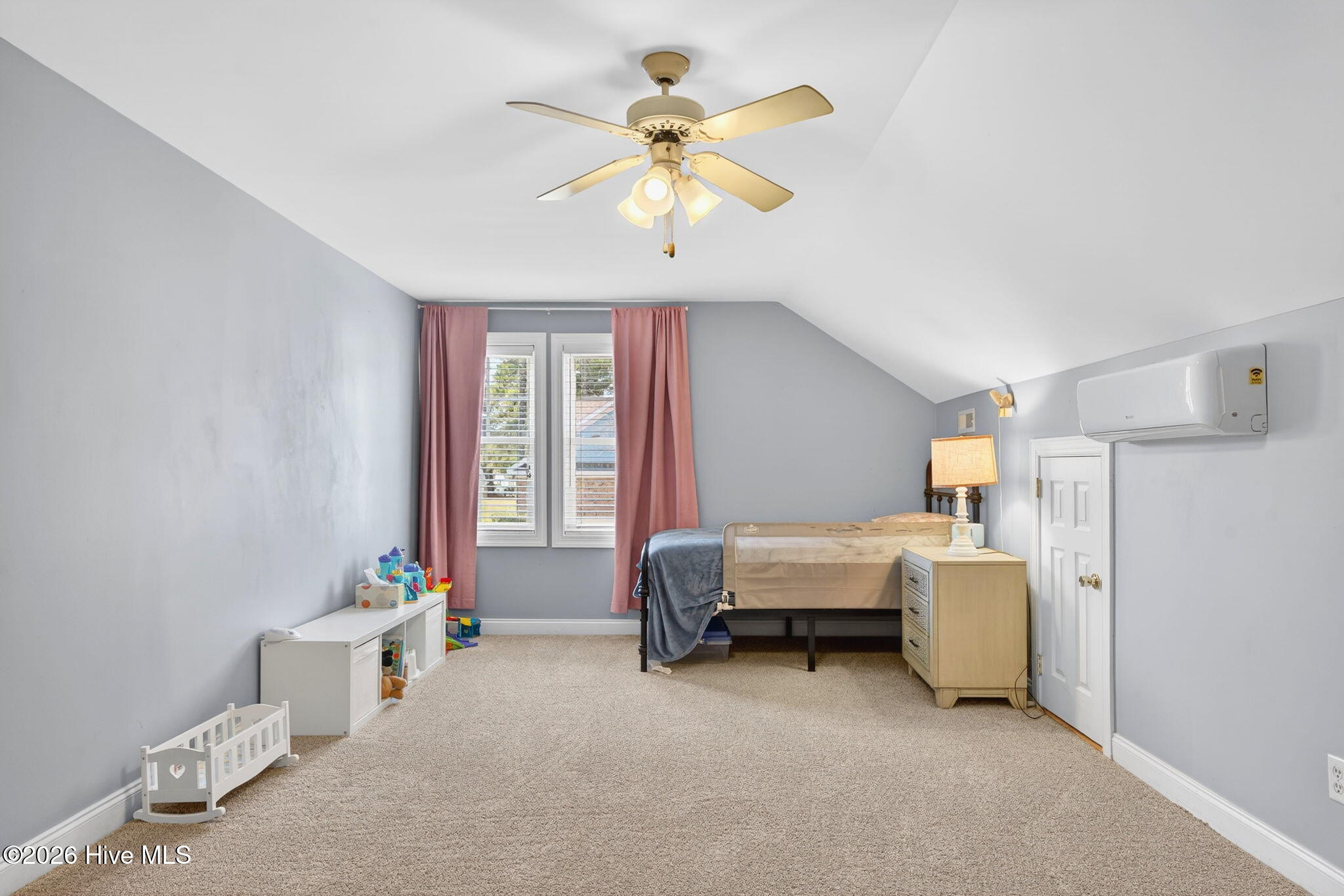 5086 Glen Cove Drive SE