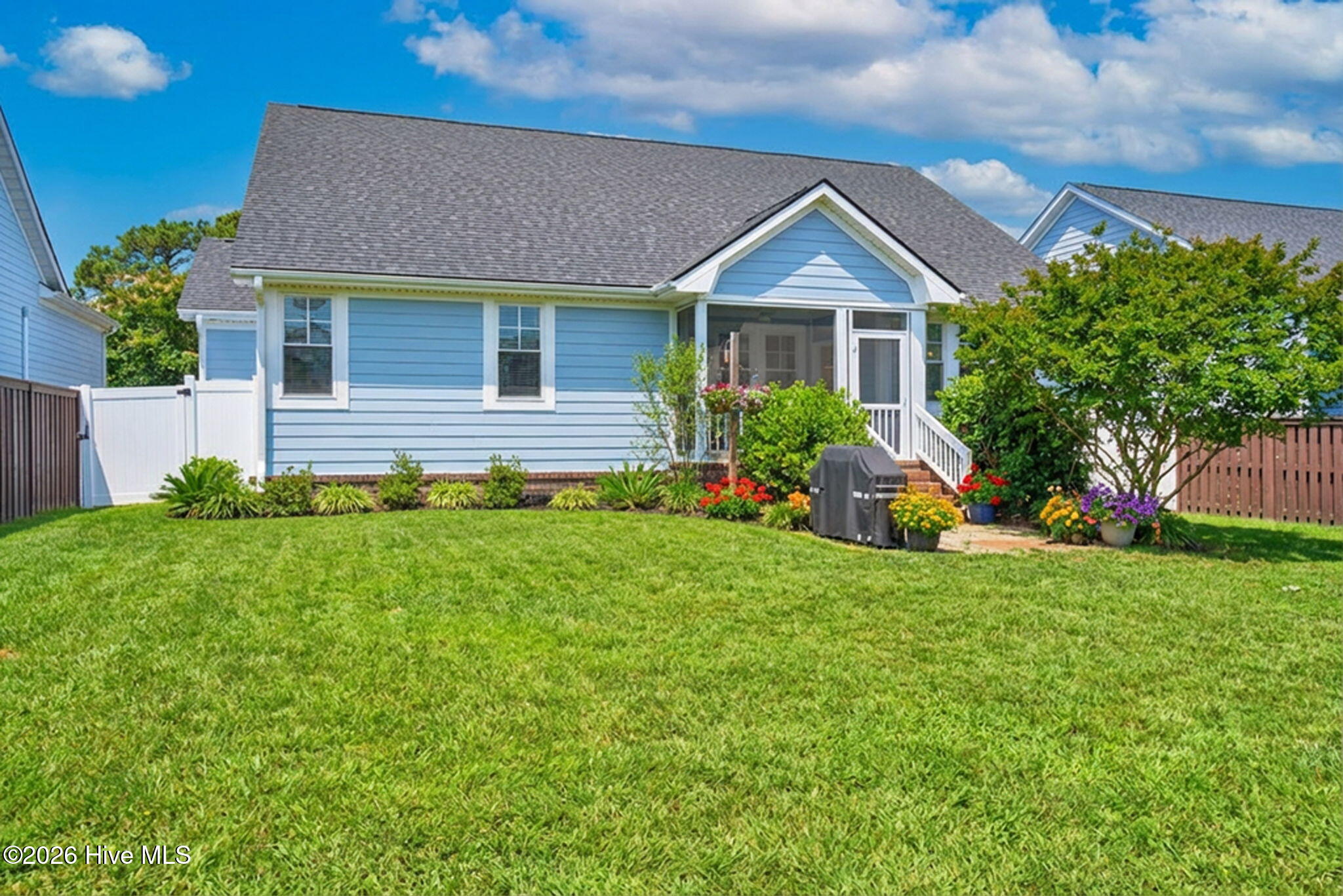 5086 Glen Cove Drive SE