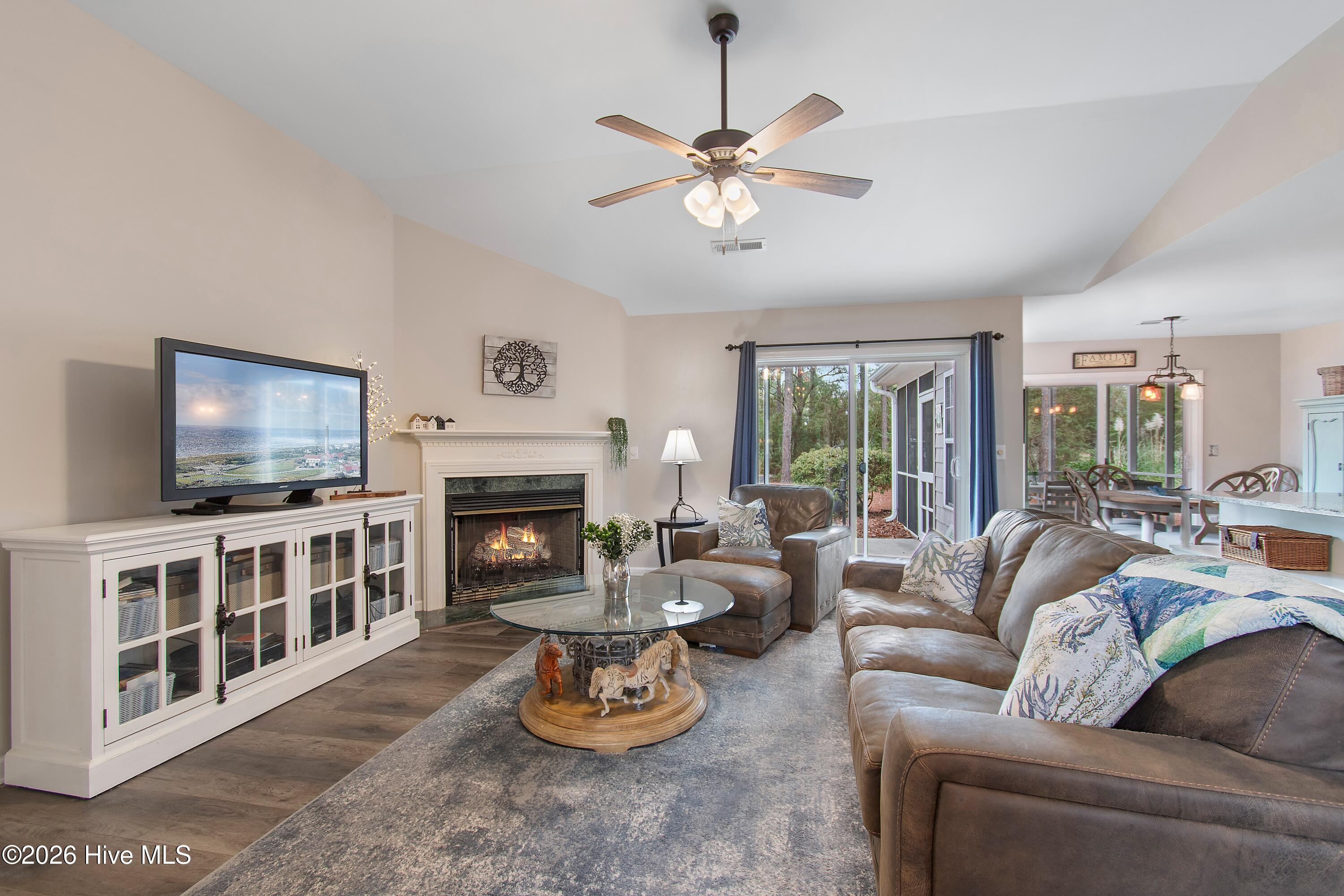 3807 Harmony Circle SE