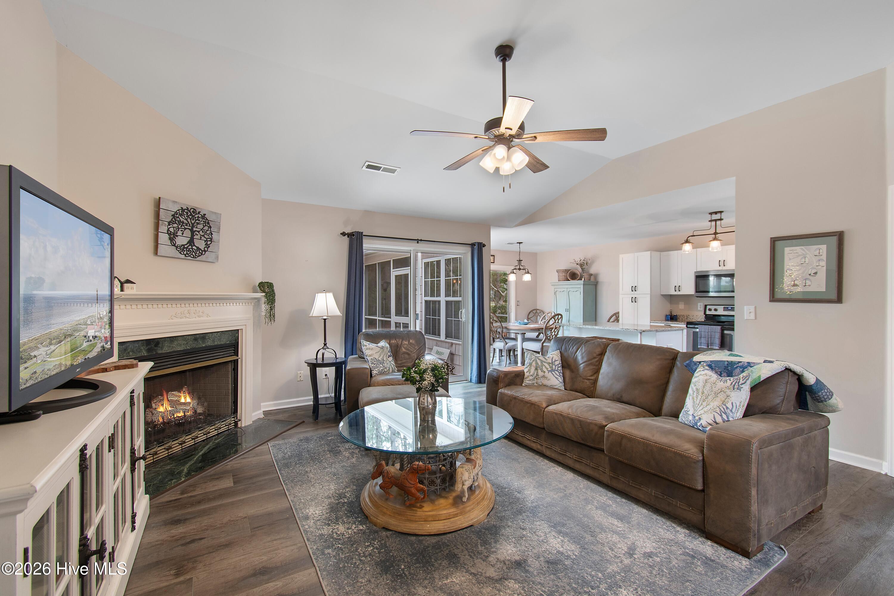 3807 Harmony Circle SE