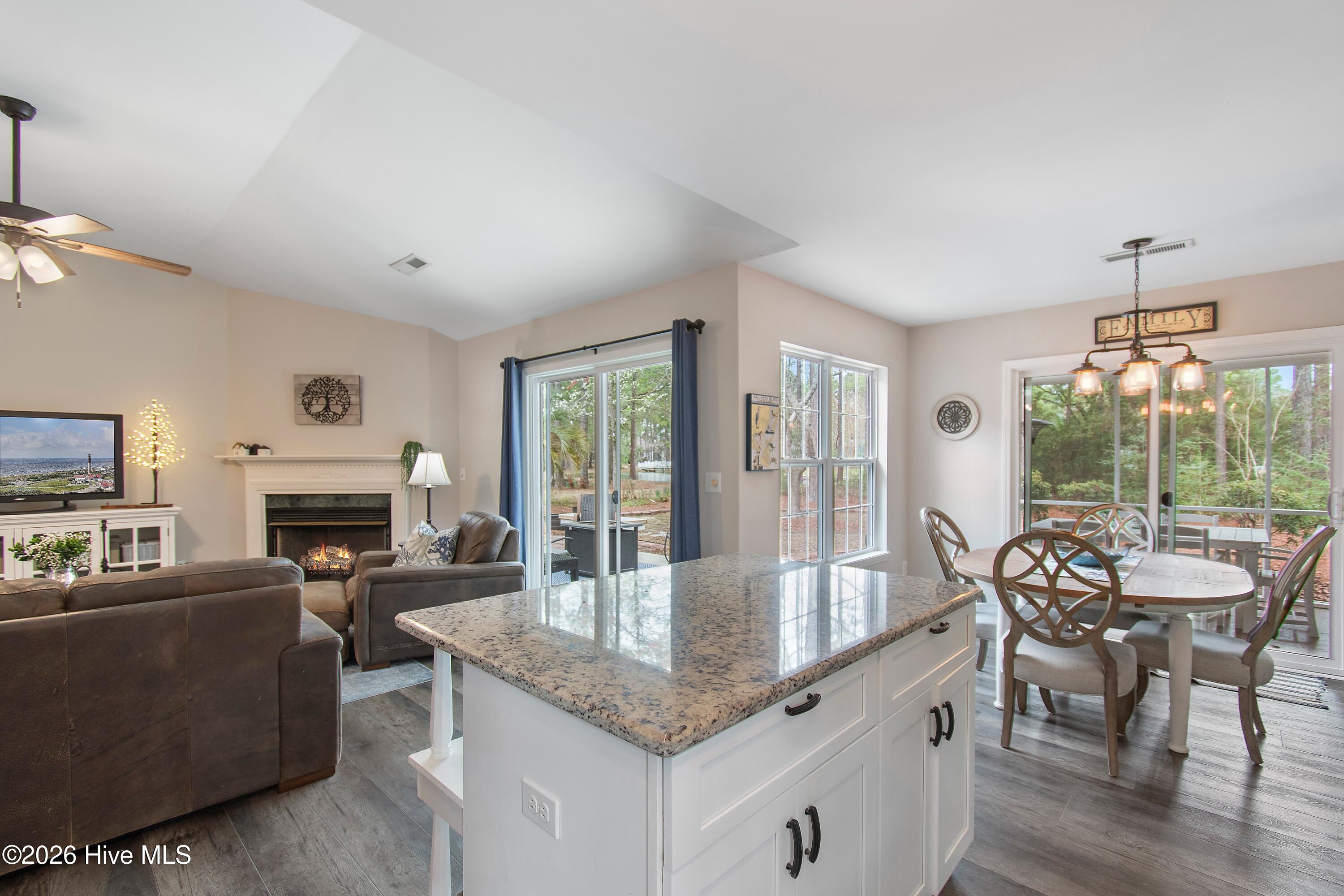 3807 Harmony Circle SE