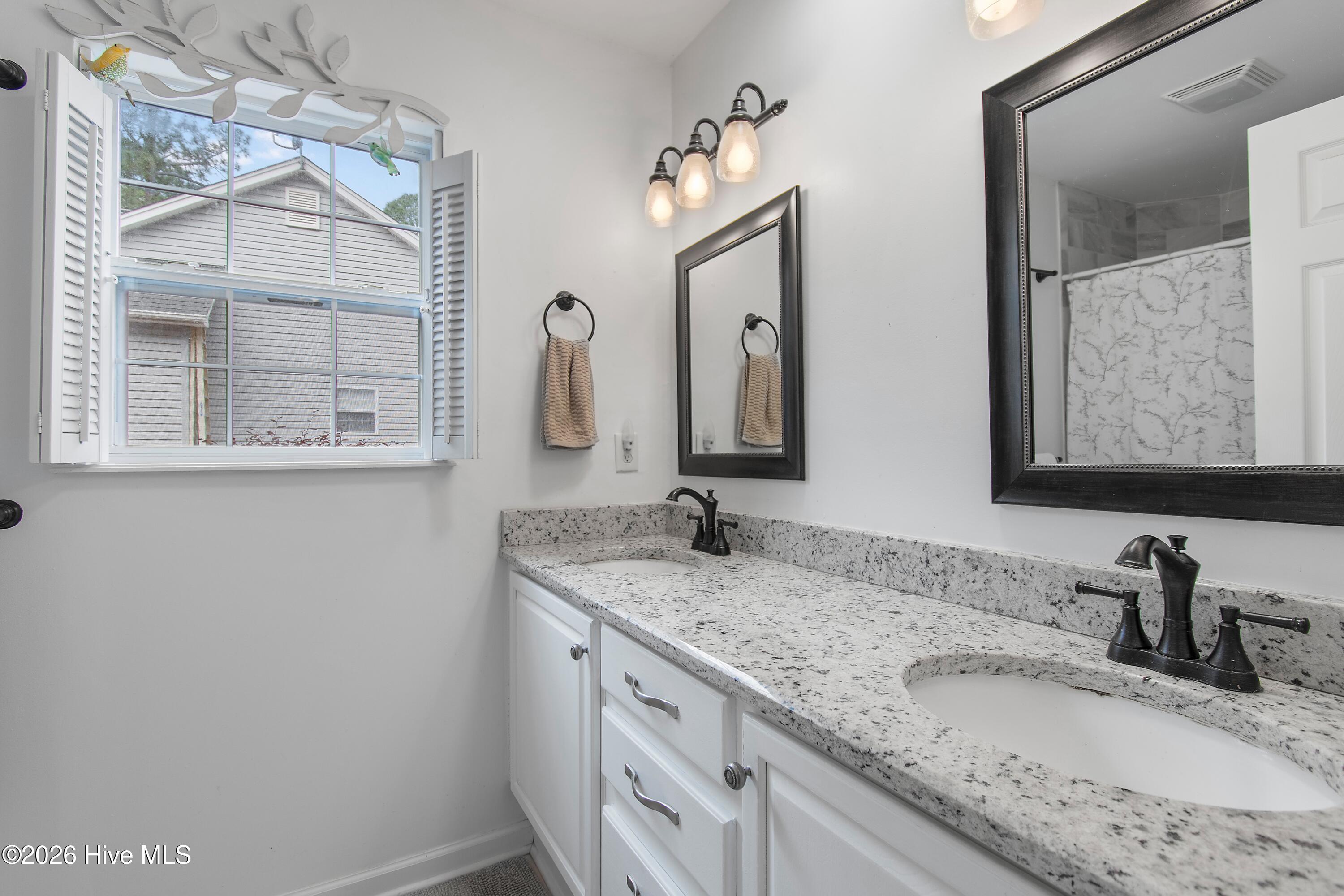 3807 Harmony Circle SE