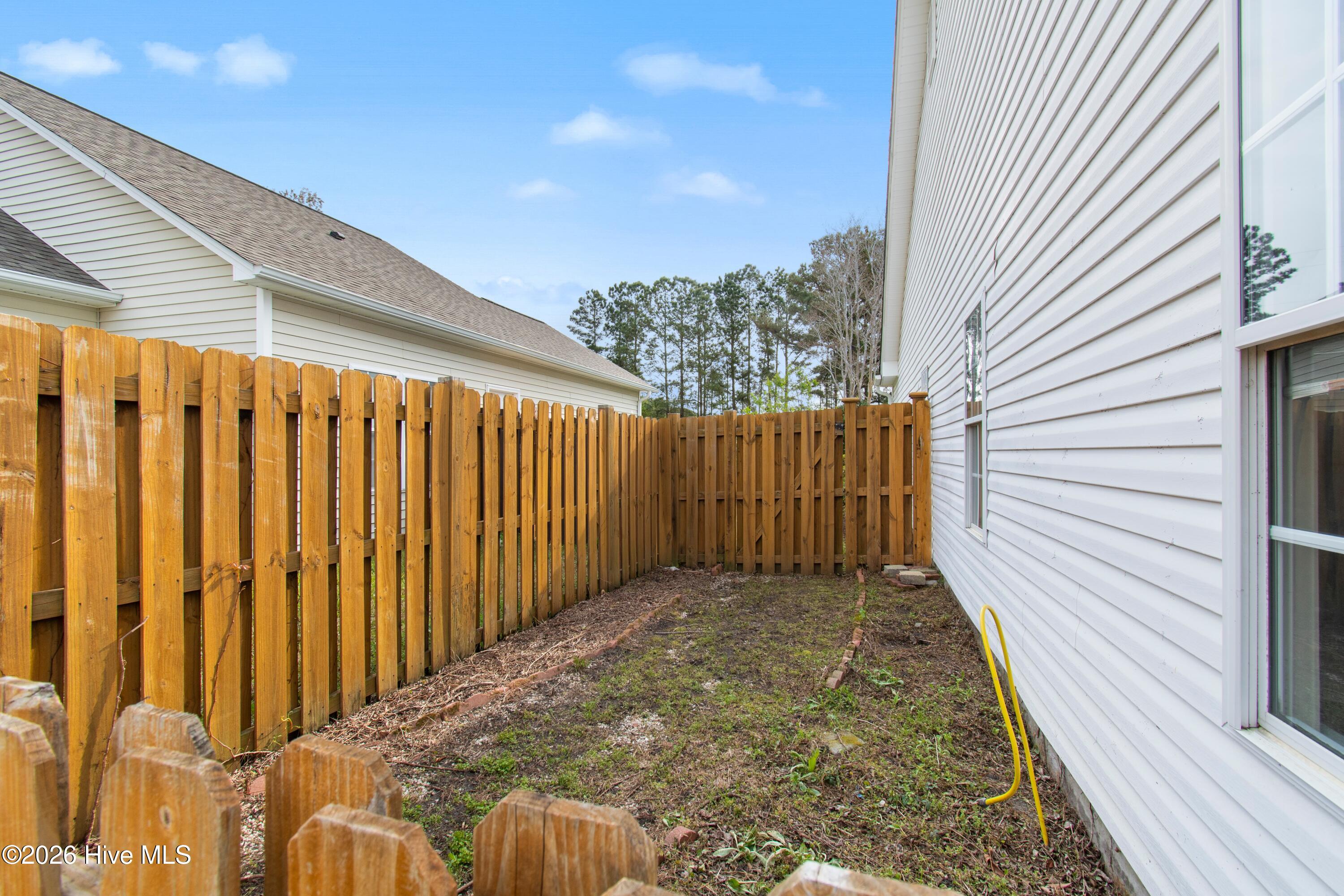 1009 Silver Maple Drive