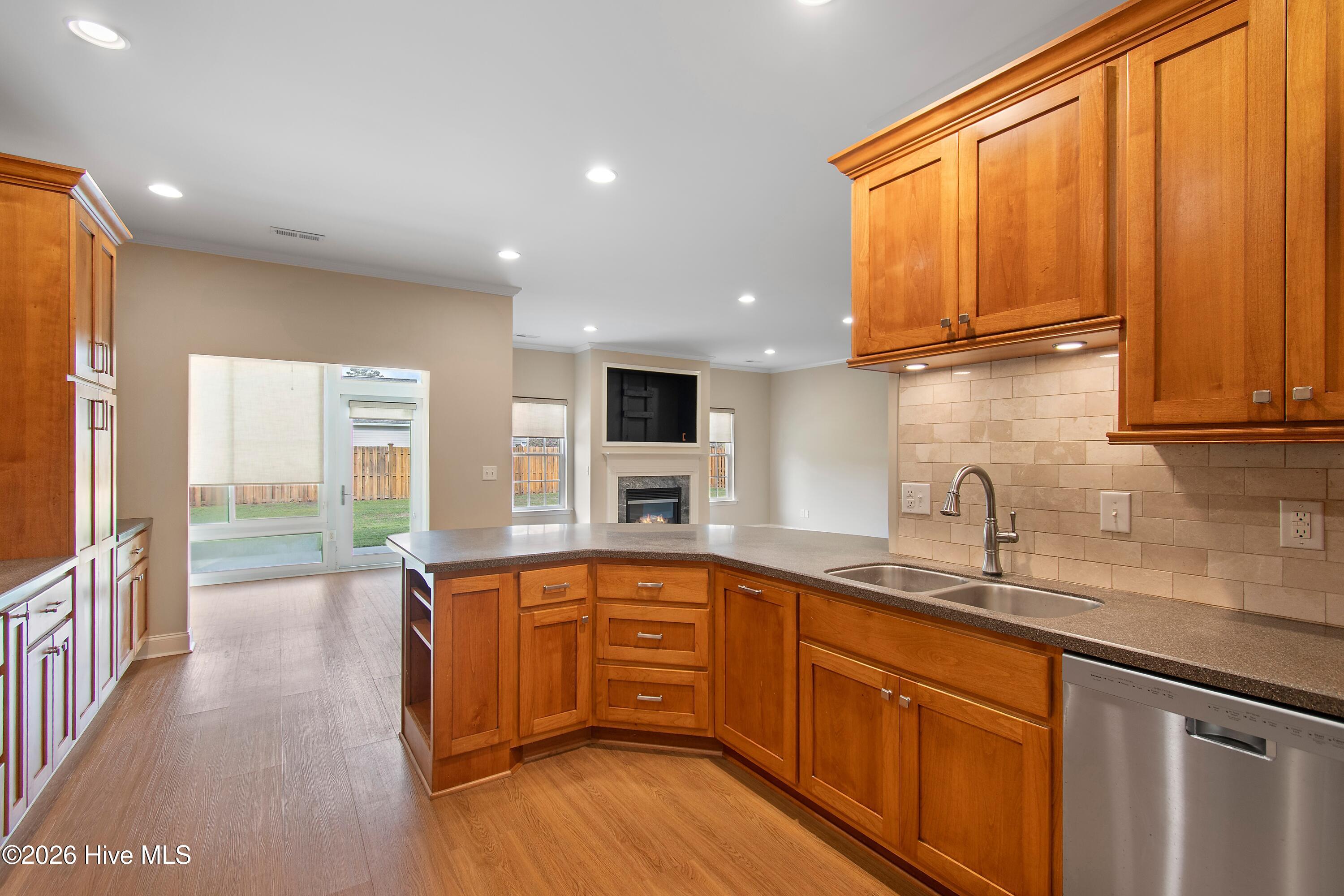 1009 Silver Maple Drive