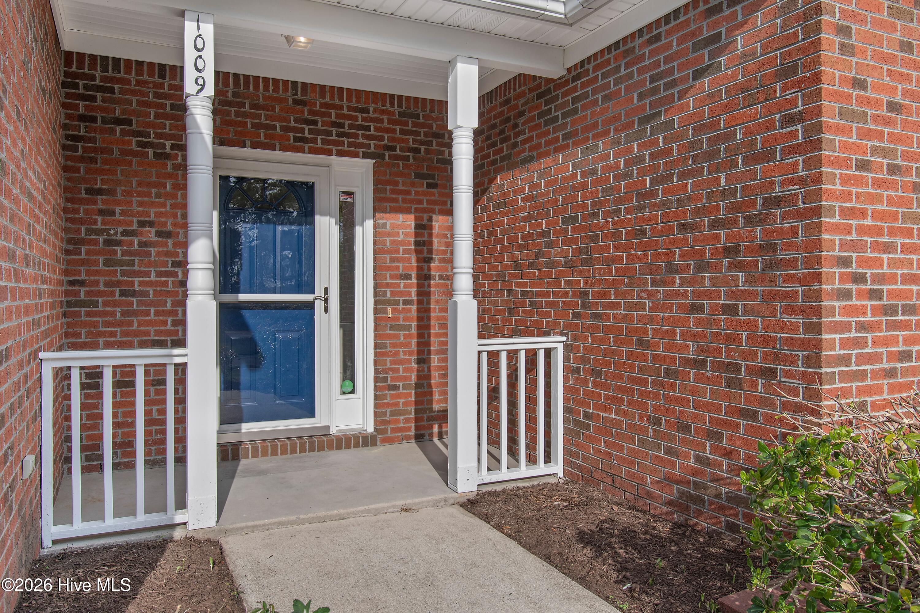 1009 Silver Maple Drive