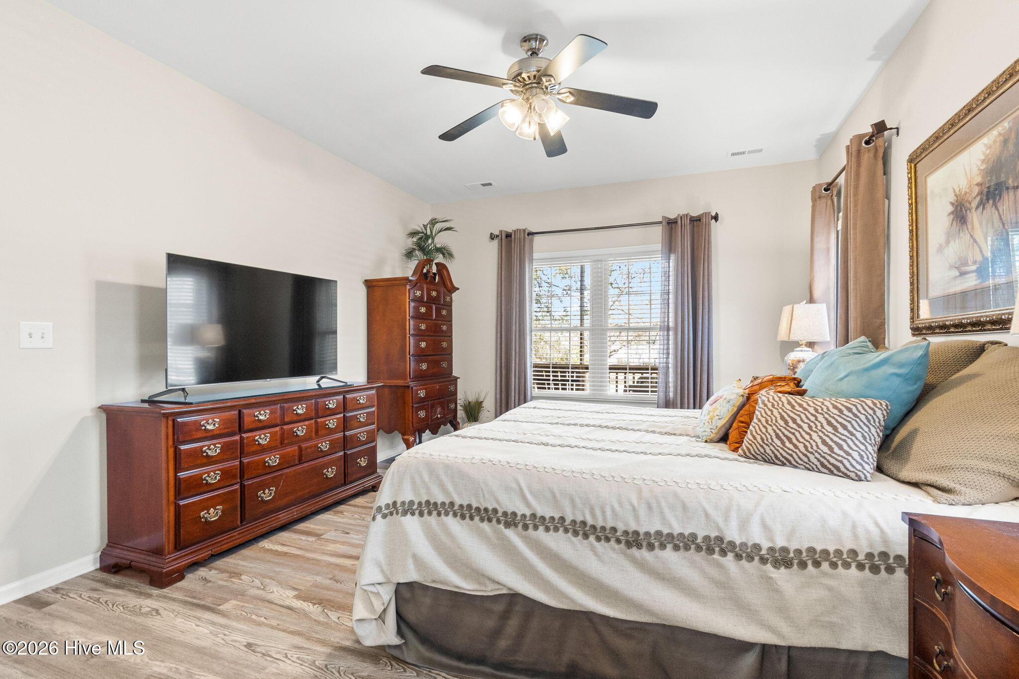 1401 E Oak Island Drive