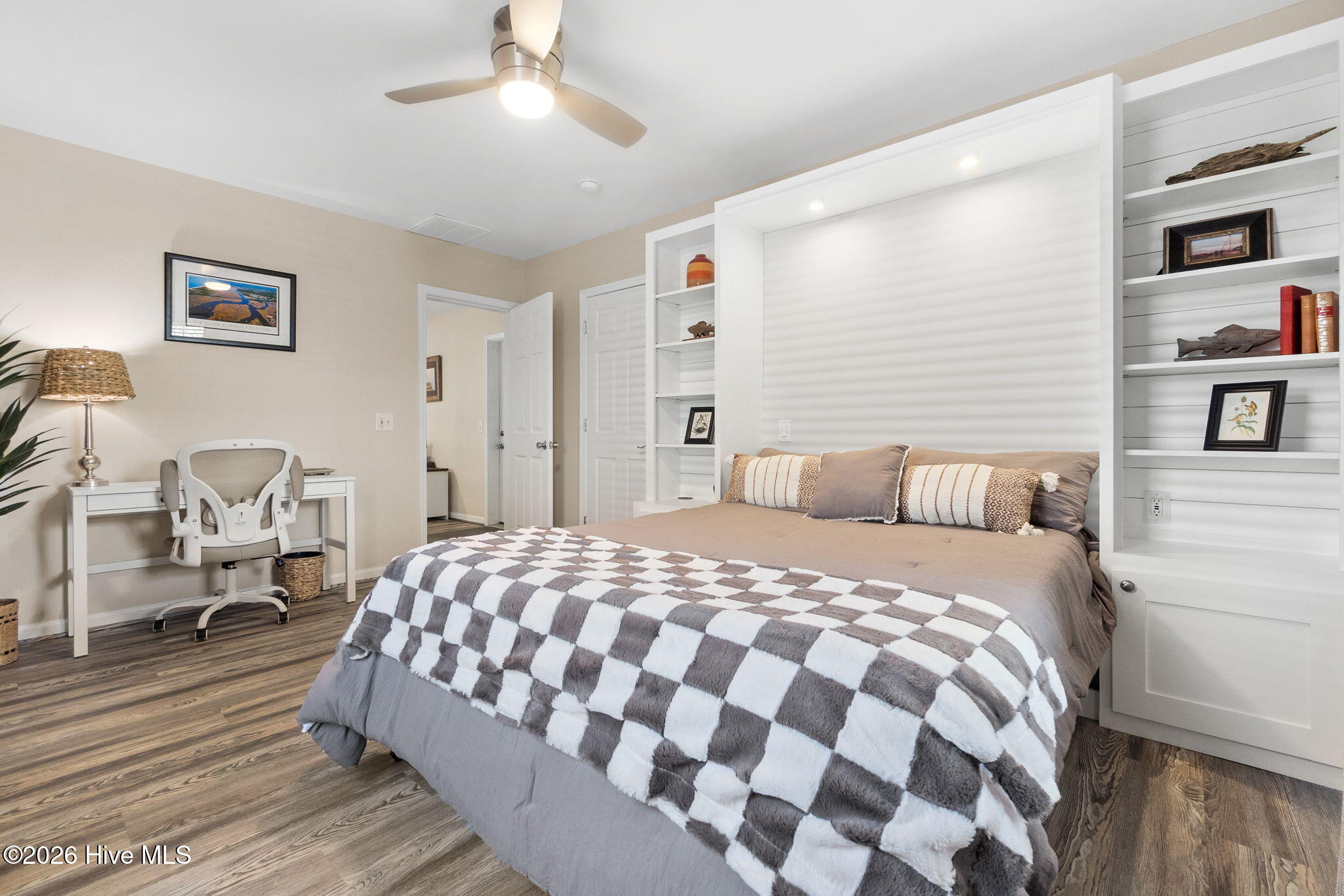 1401 E Oak Island Drive