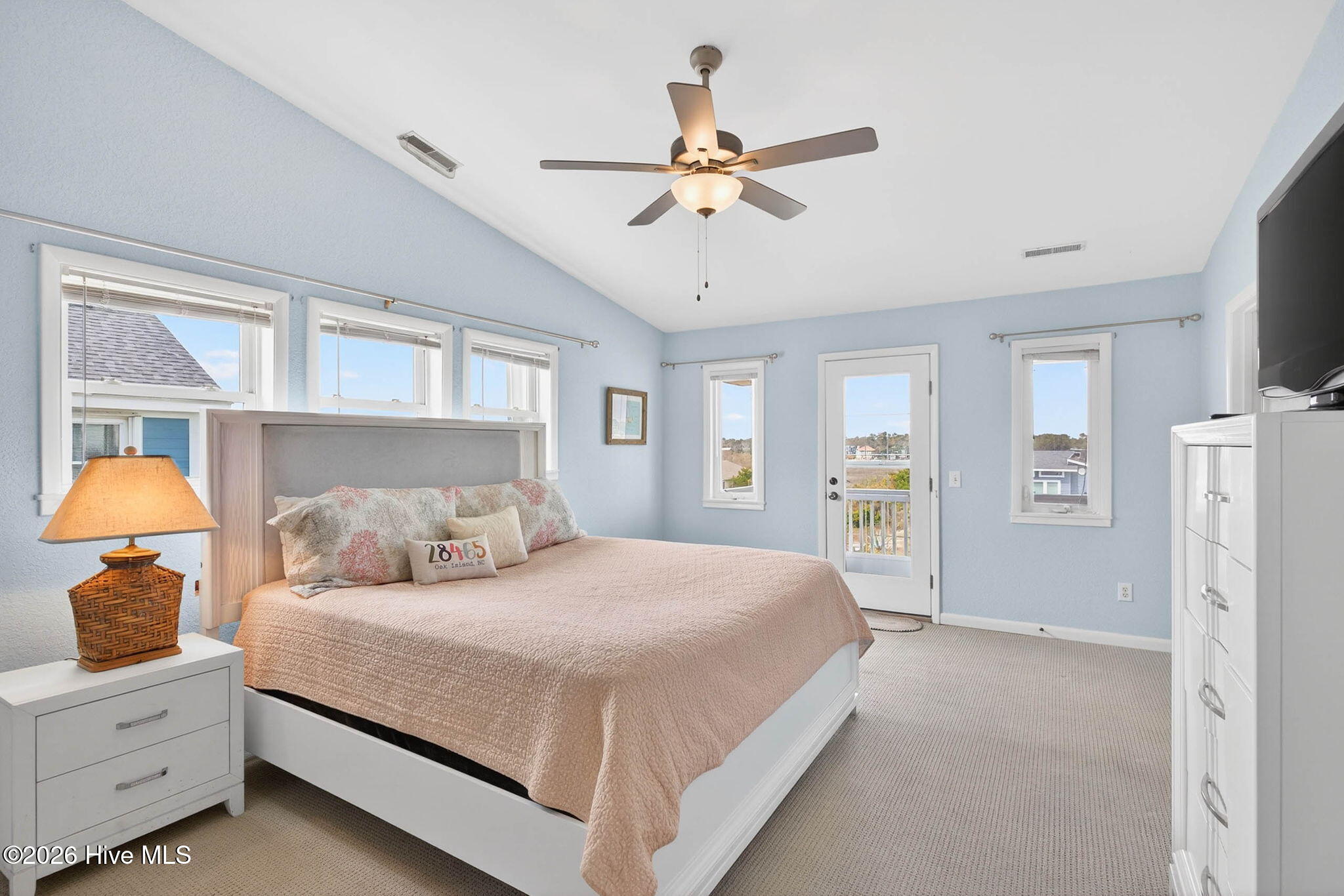 2003 W Pelican Drive