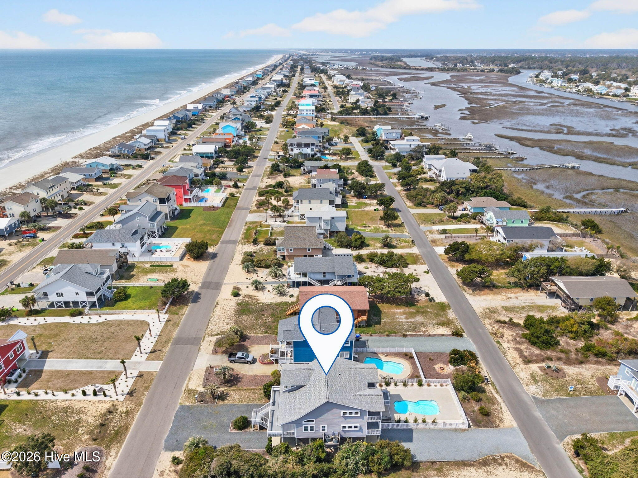 2003 W Pelican Drive