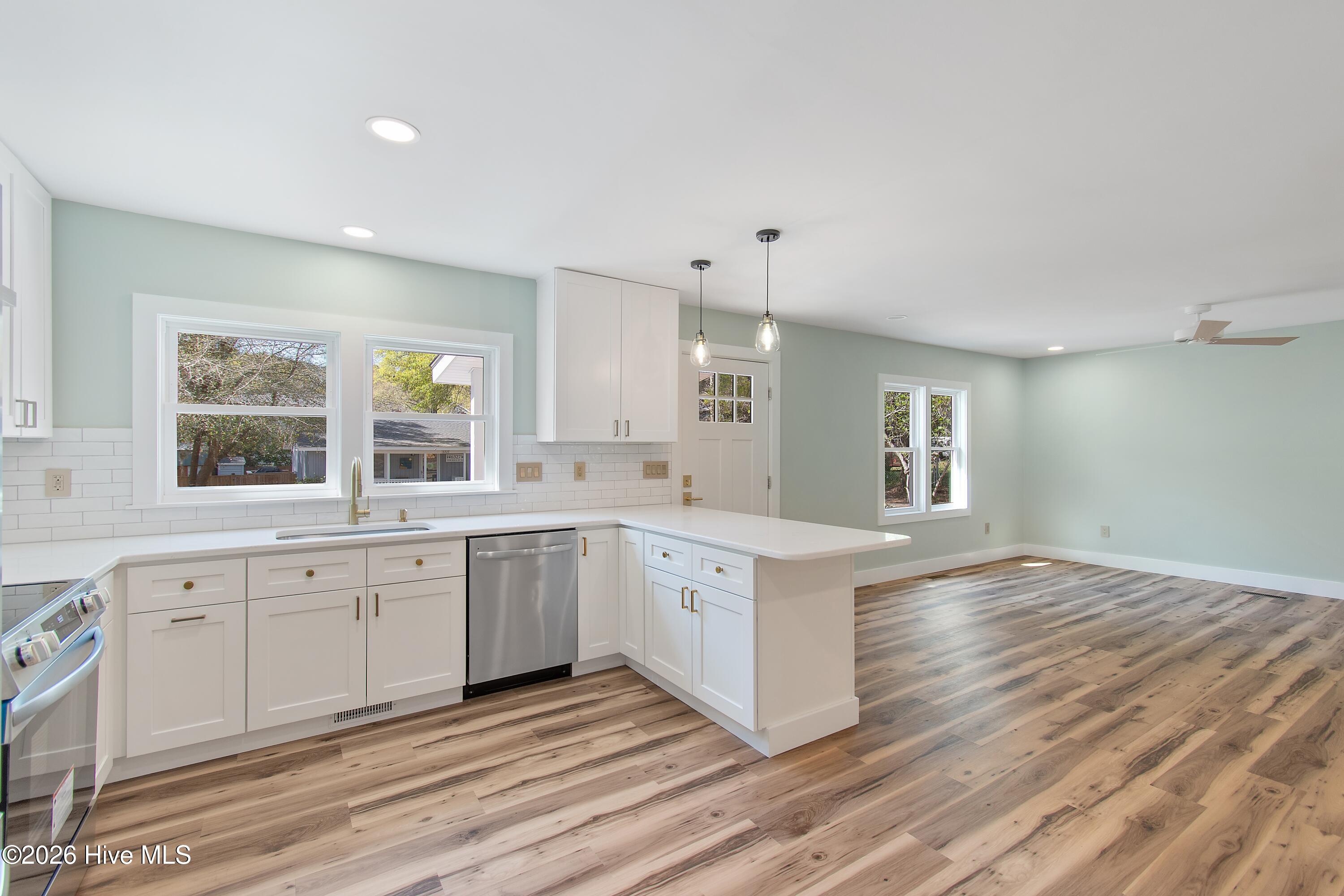 6328 Tolman Street SW