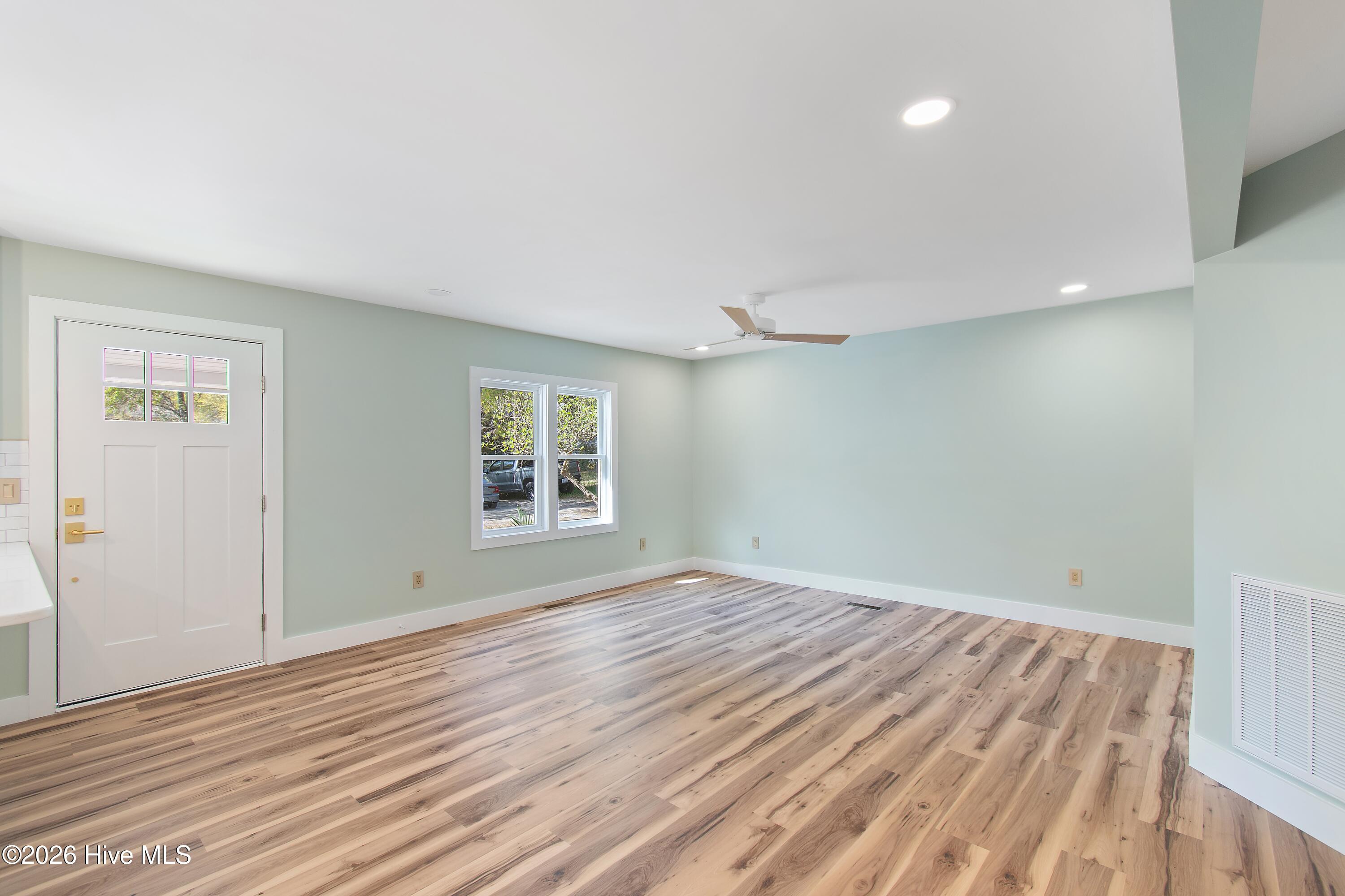 6328 Tolman Street SW