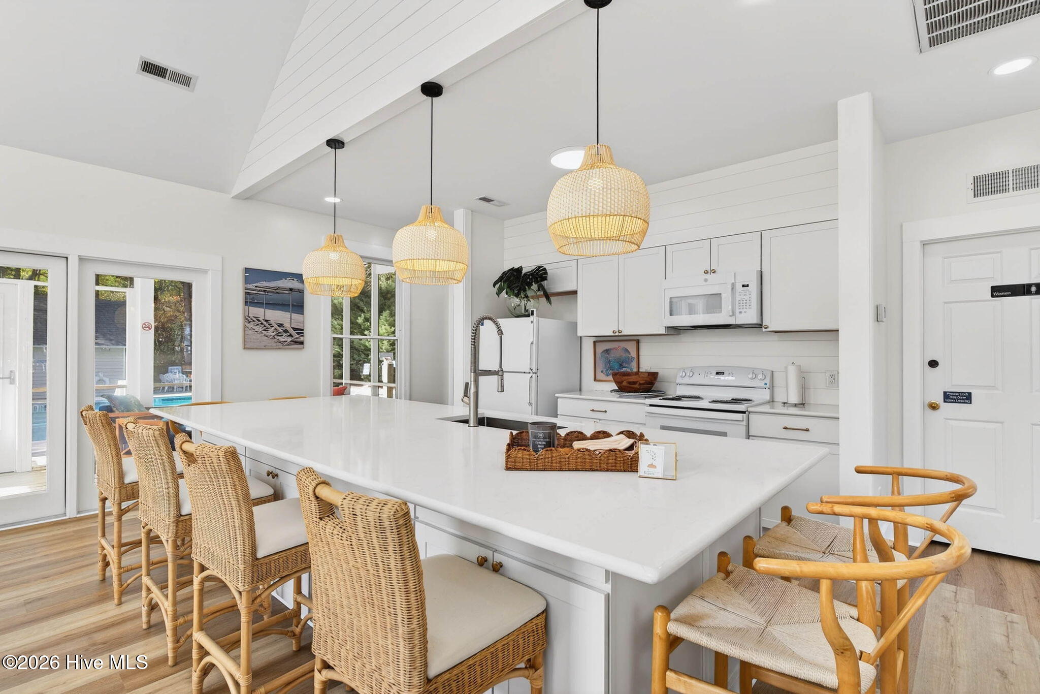 6243 Cottage Creek Road