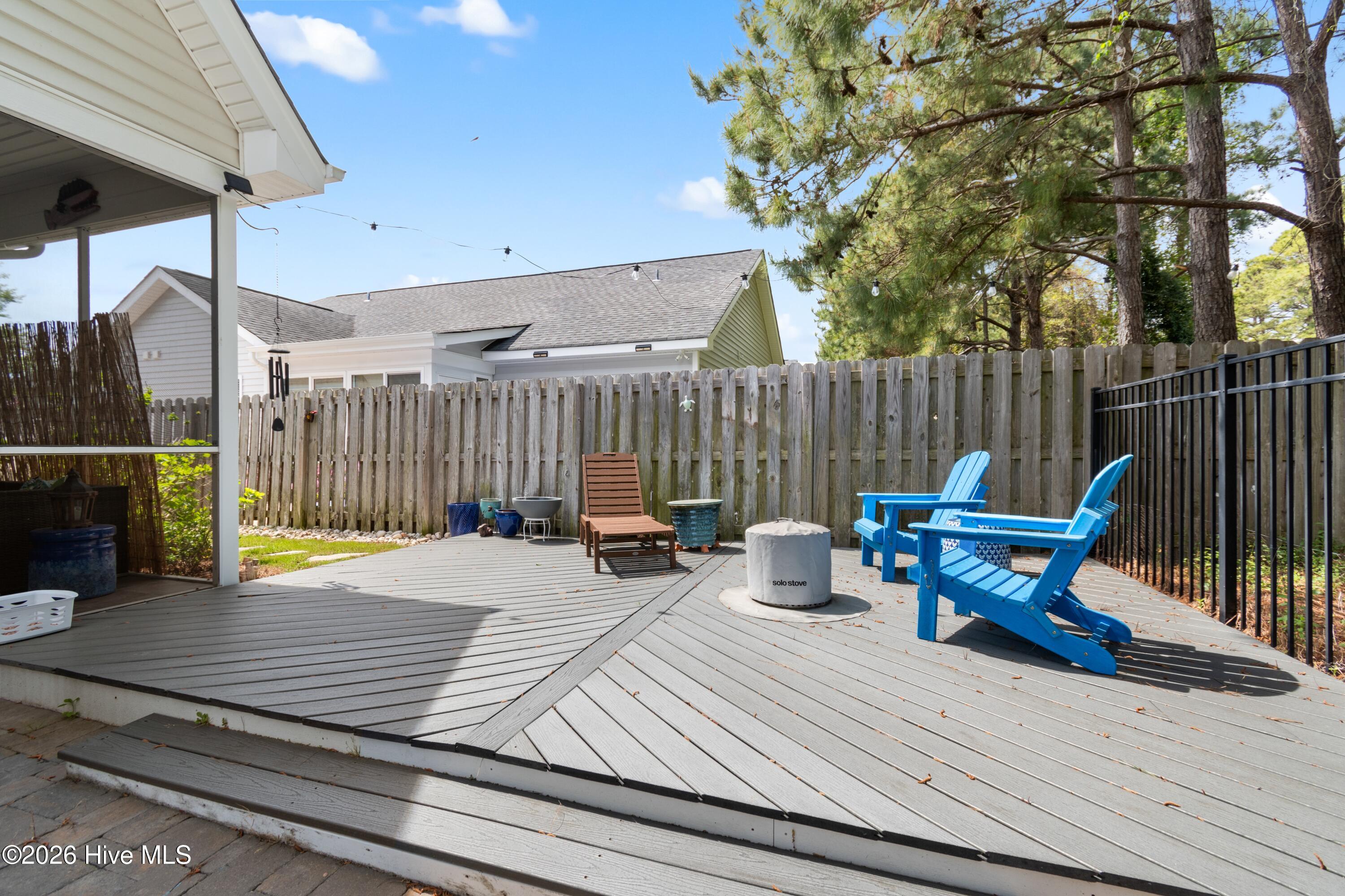 4463 Willow Moss Way