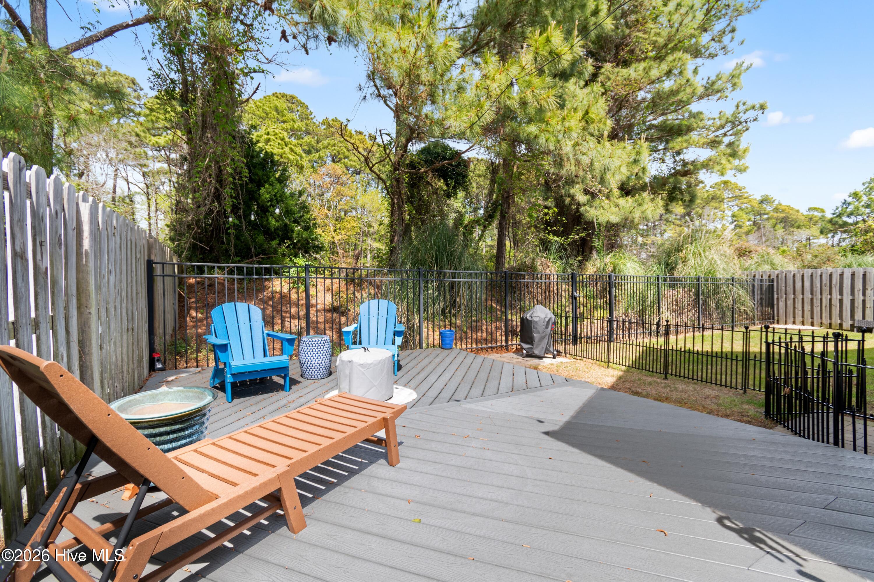 4463 Willow Moss Way