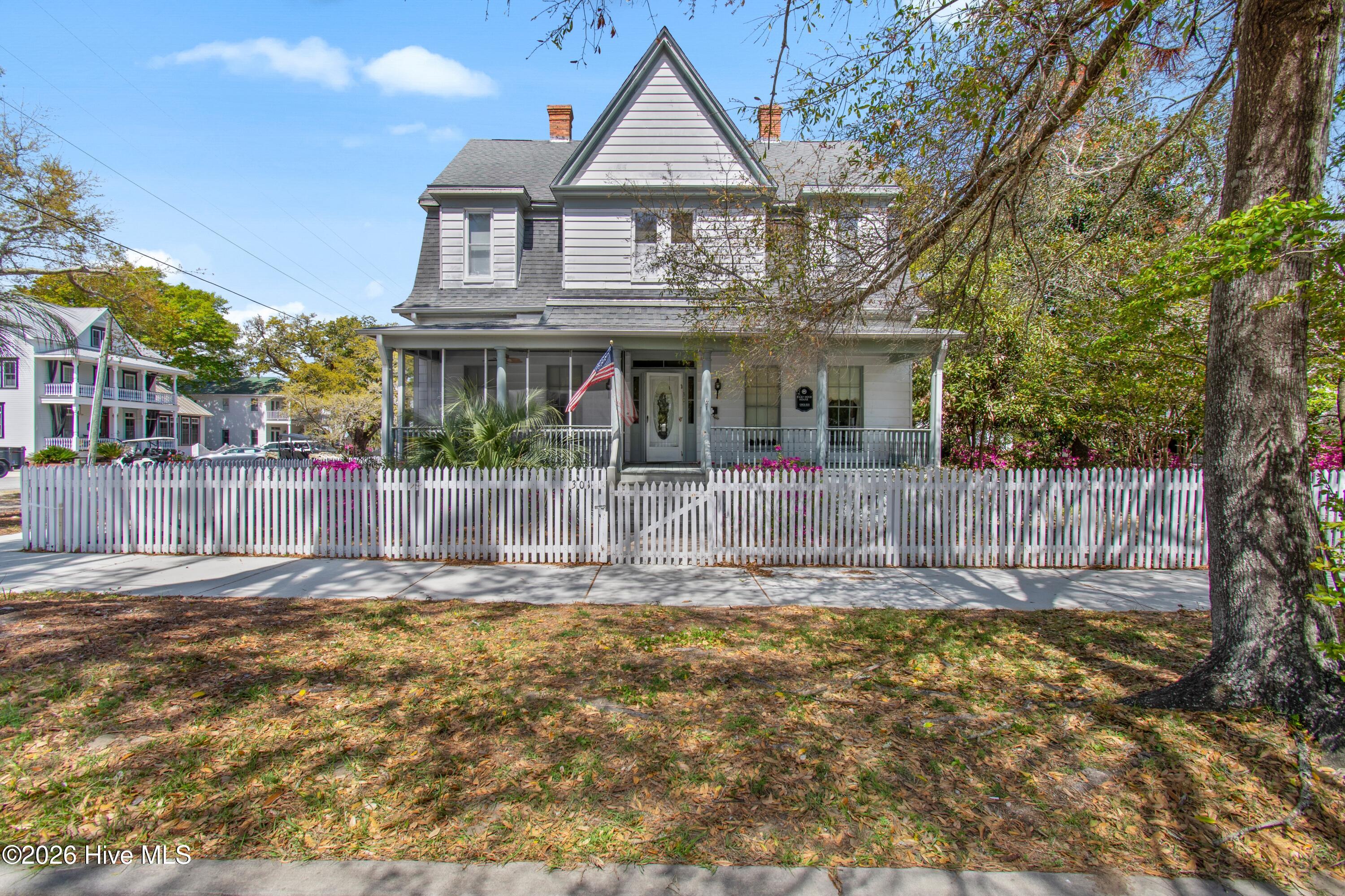 301 E Moore Street