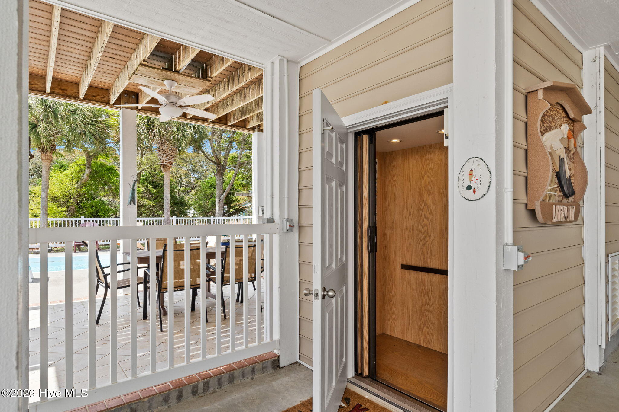 2829 Pirate Shores Drive SW