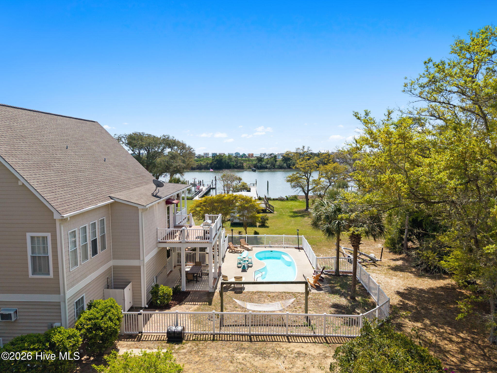 2829 Pirate Shores Drive SW