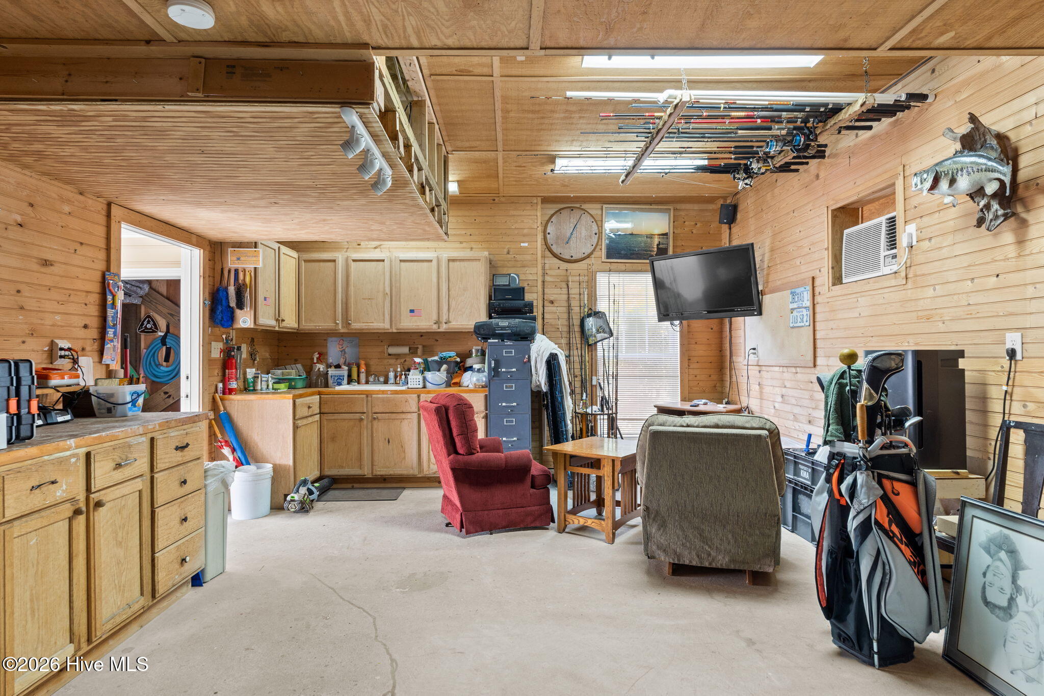 2829 Pirate Shores Drive SW