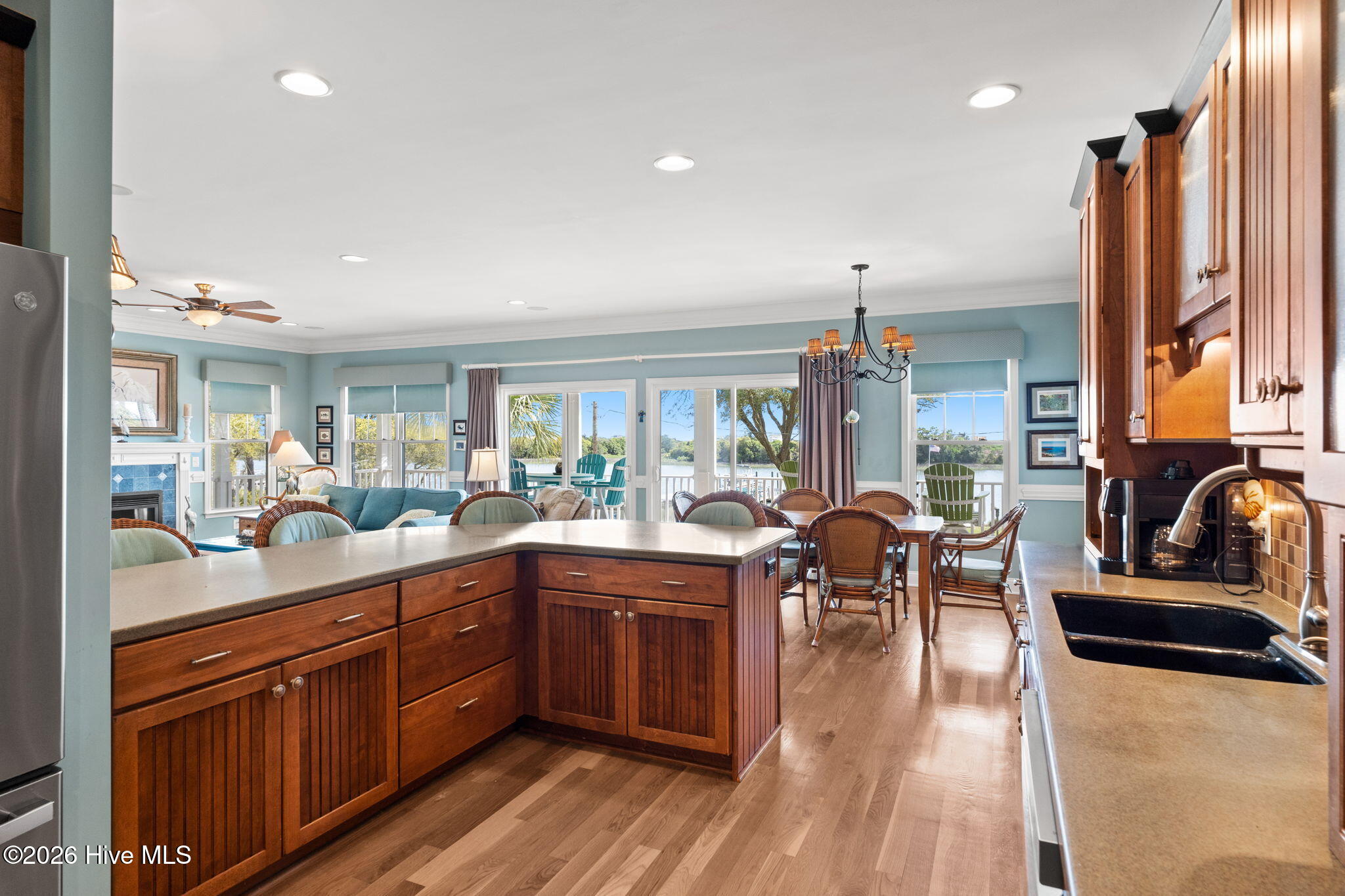 2829 Pirate Shores Drive SW