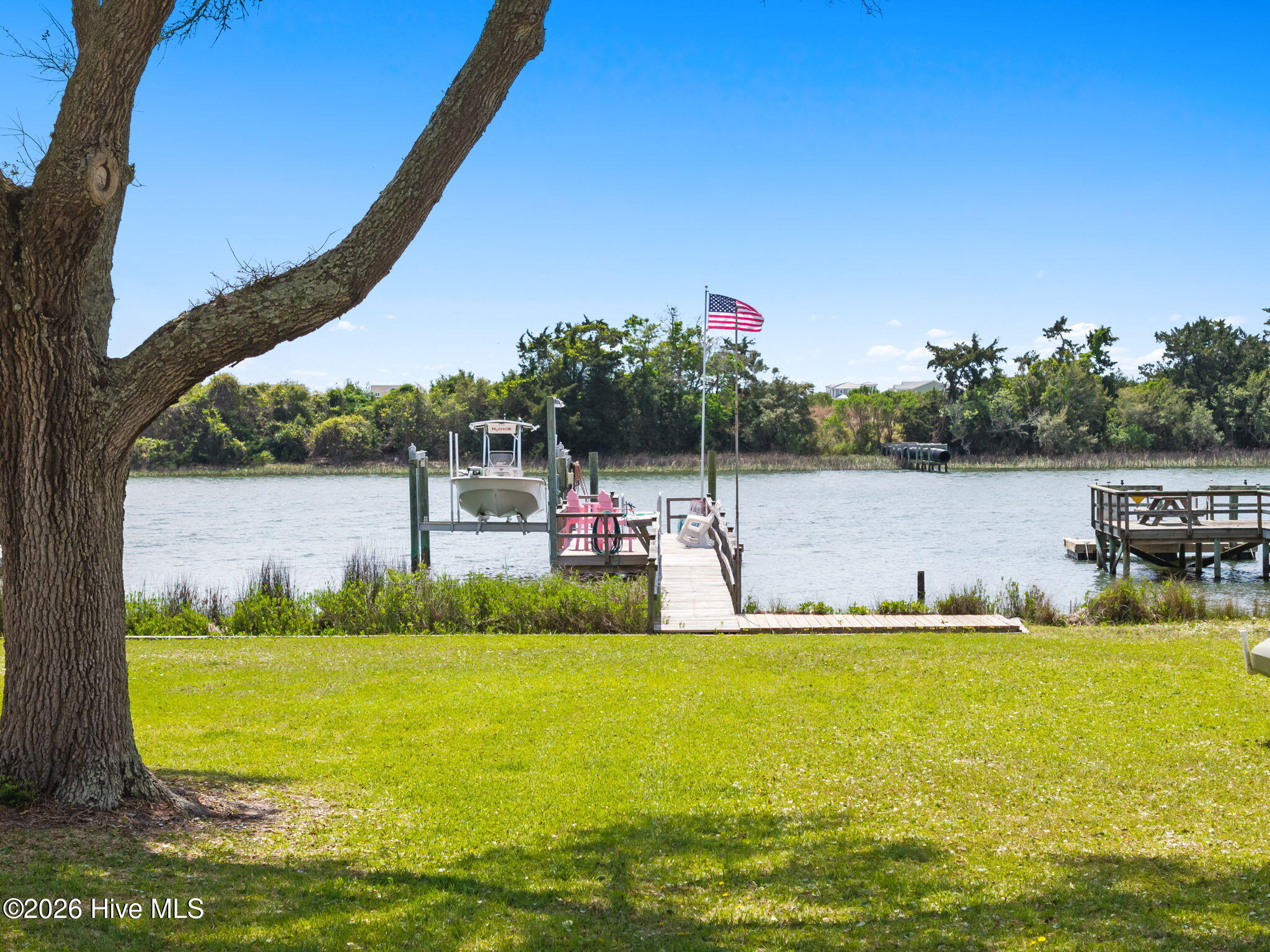 2829 Pirate Shores Drive SW