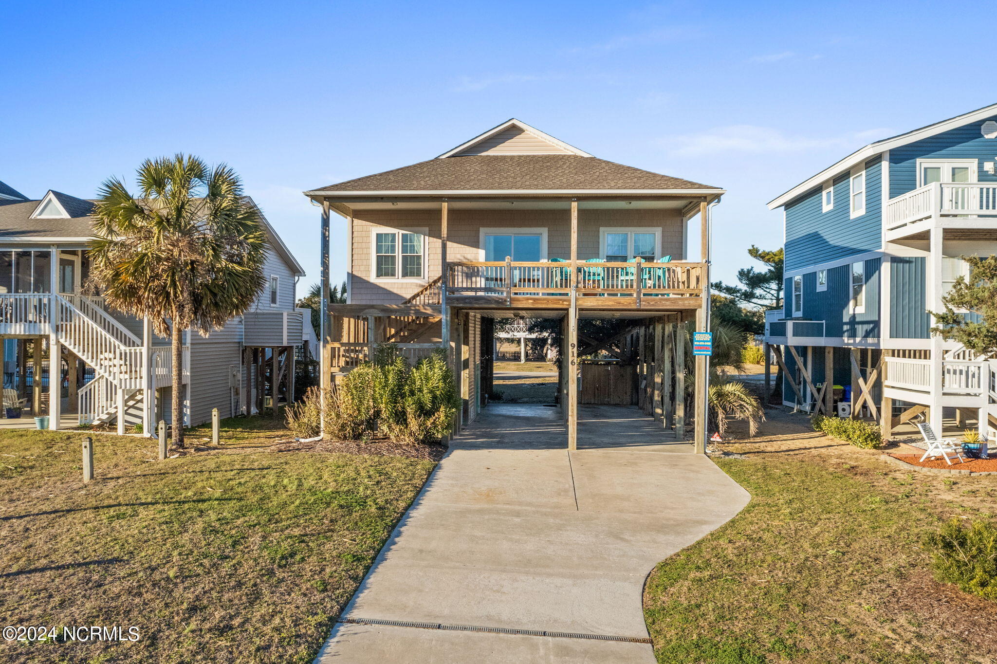916 E Dolphin Drive