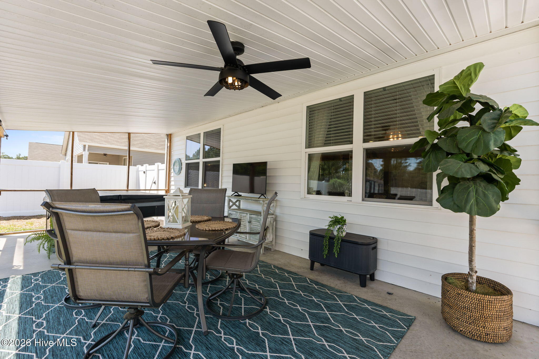 1006 Burled Oak Ridge Loop SE