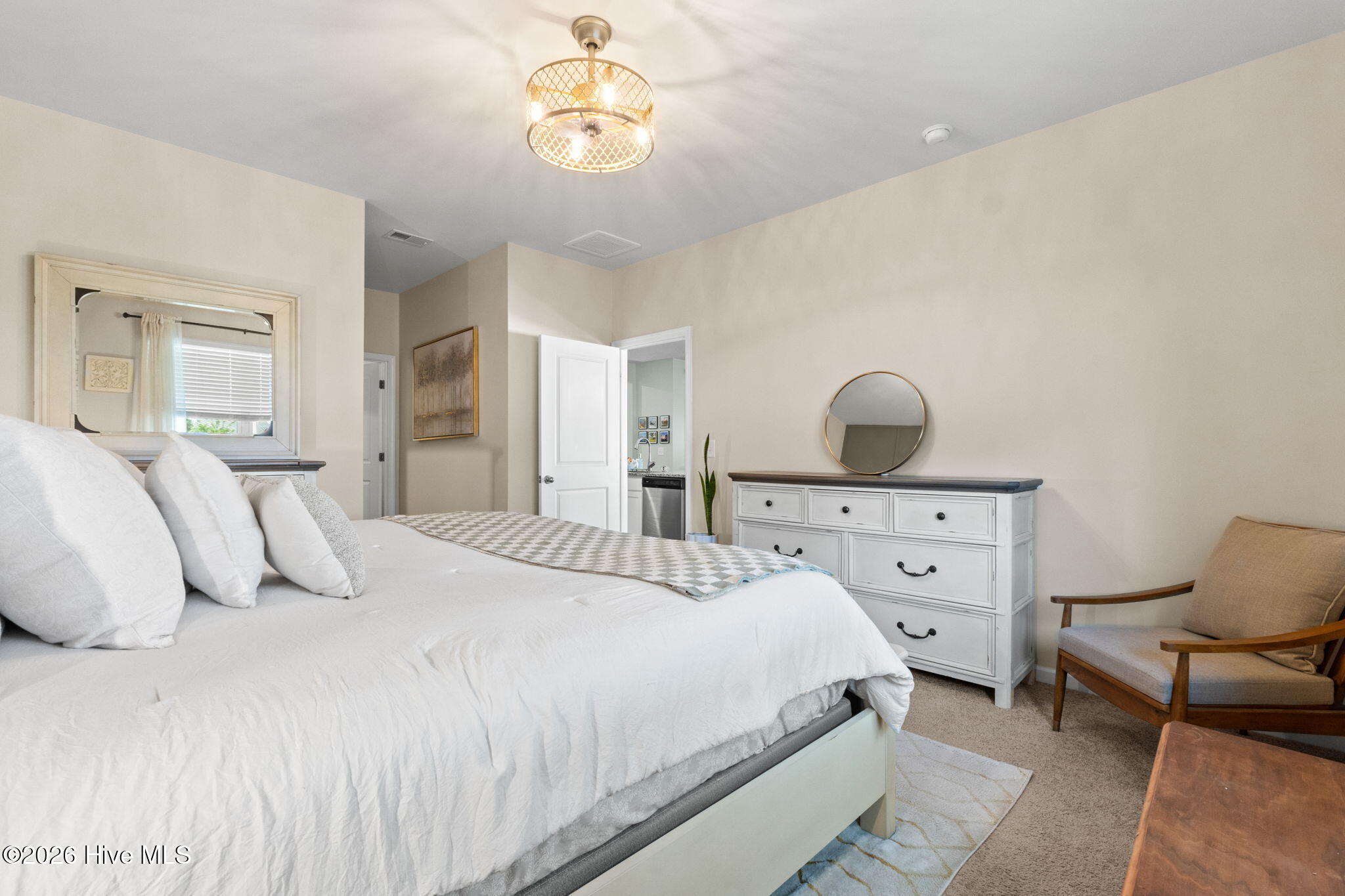 1006 Burled Oak Ridge Loop SE