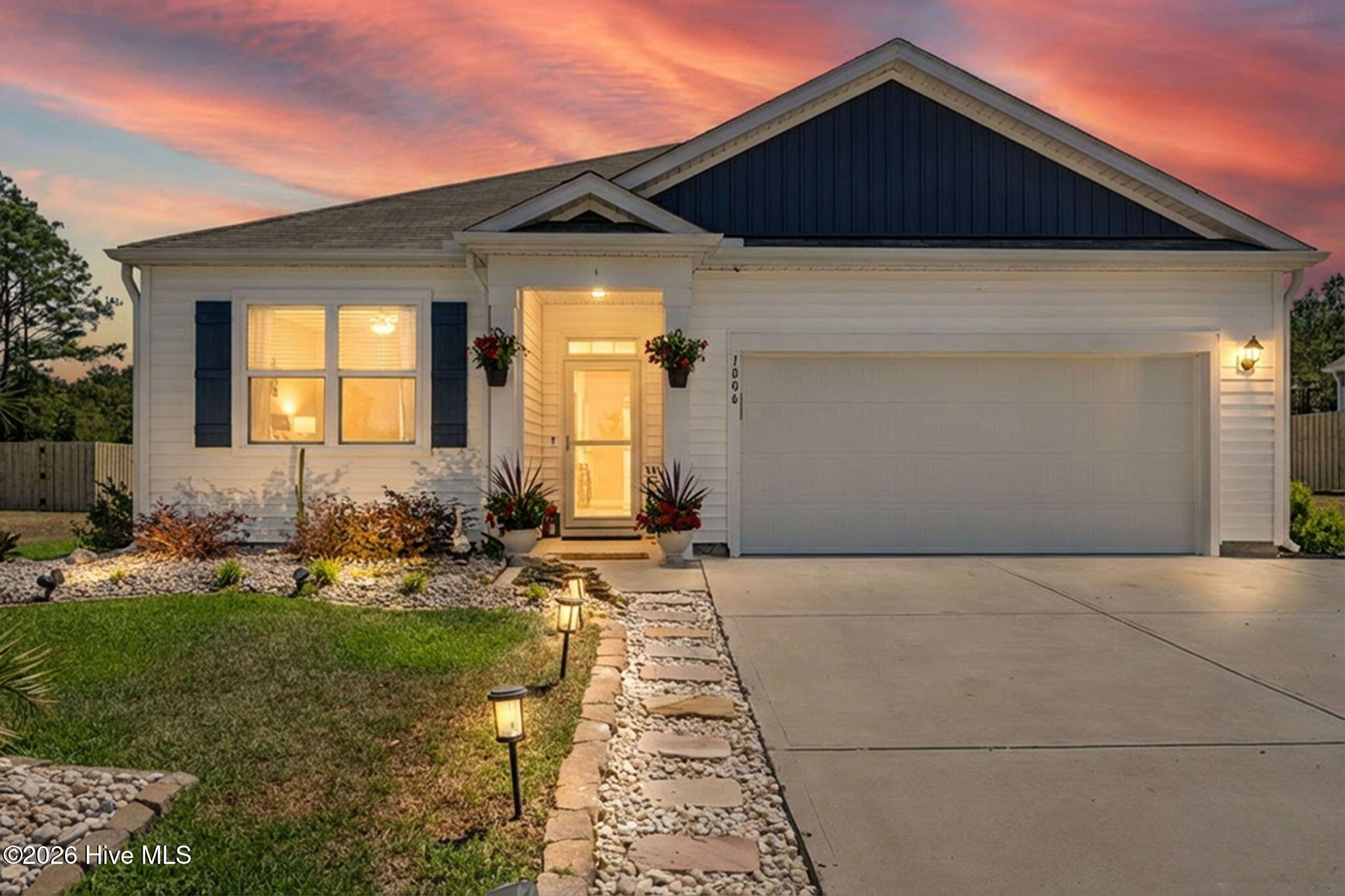 1006 Burled Oak Ridge Loop SE