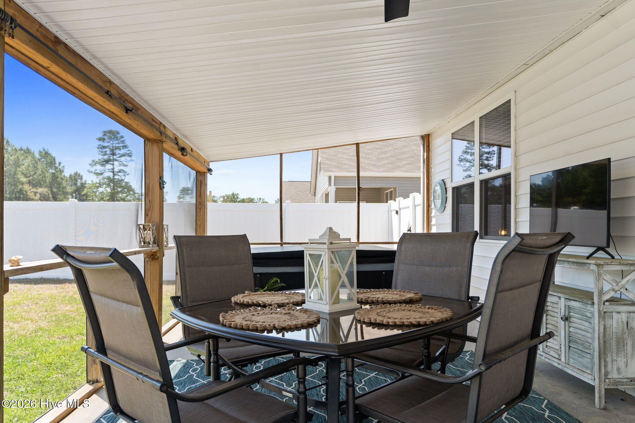 1006 Burled Oak Ridge Loop SE