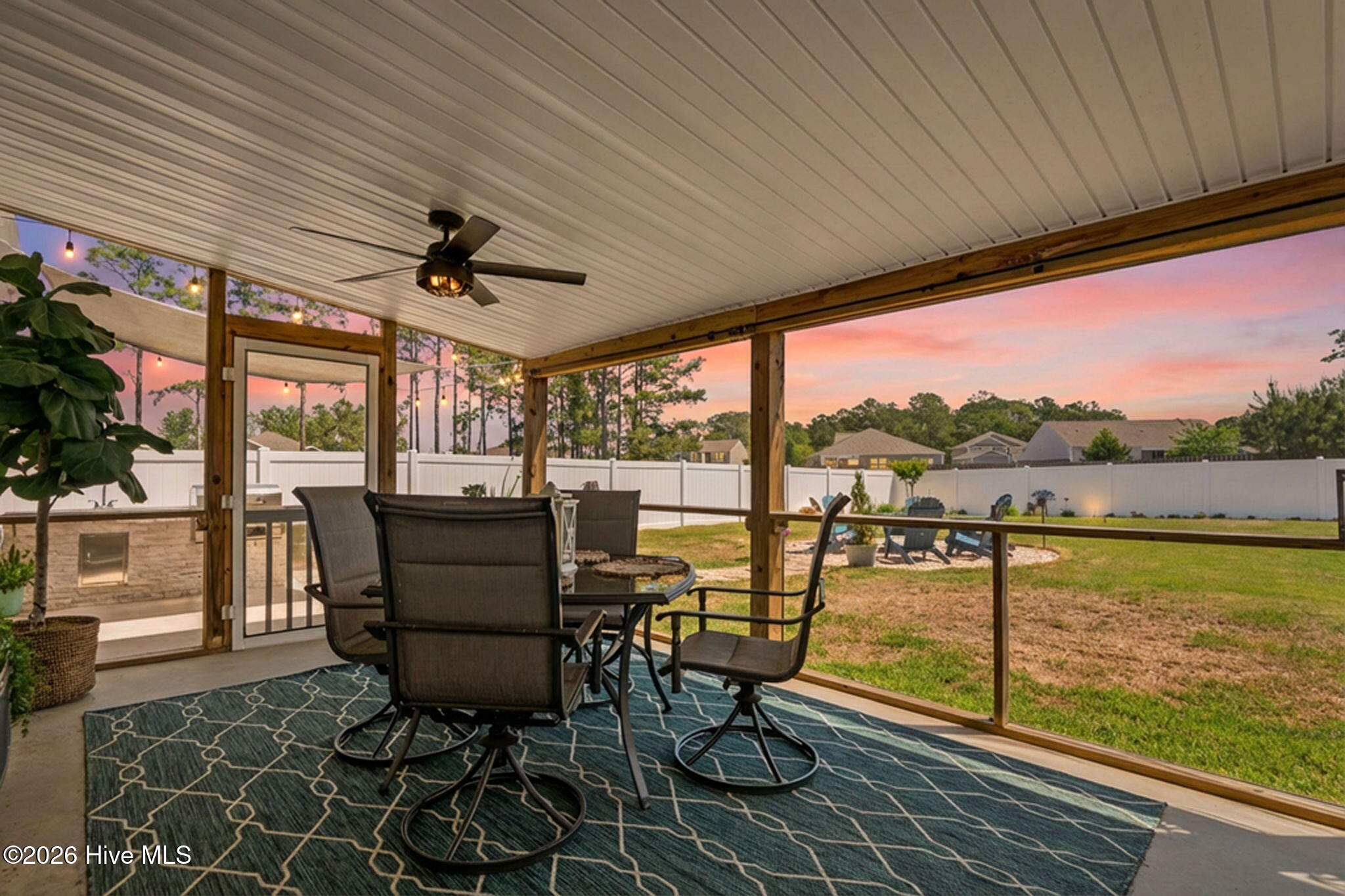 1006 Burled Oak Ridge Loop SE