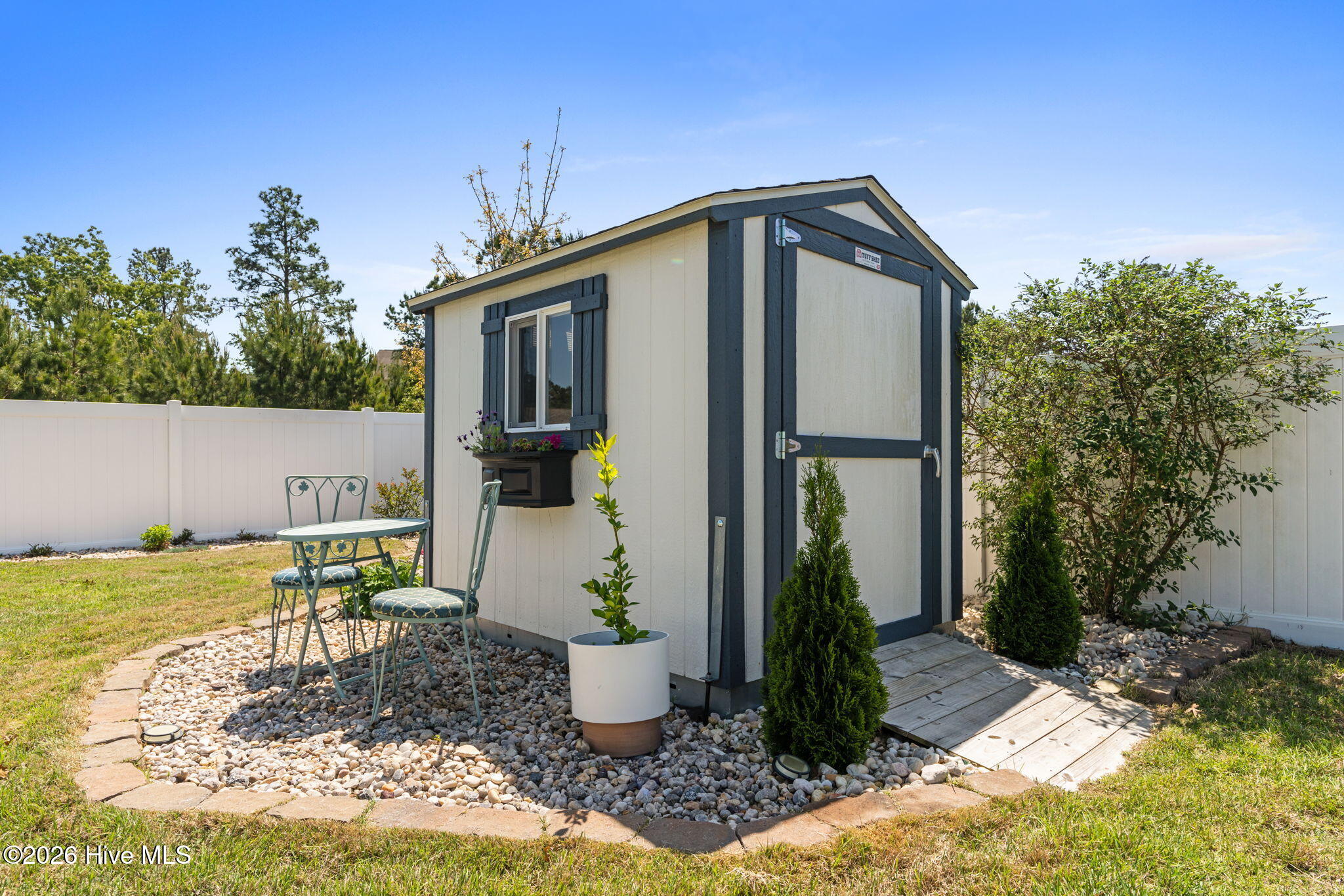 1006 Burled Oak Ridge Loop SE