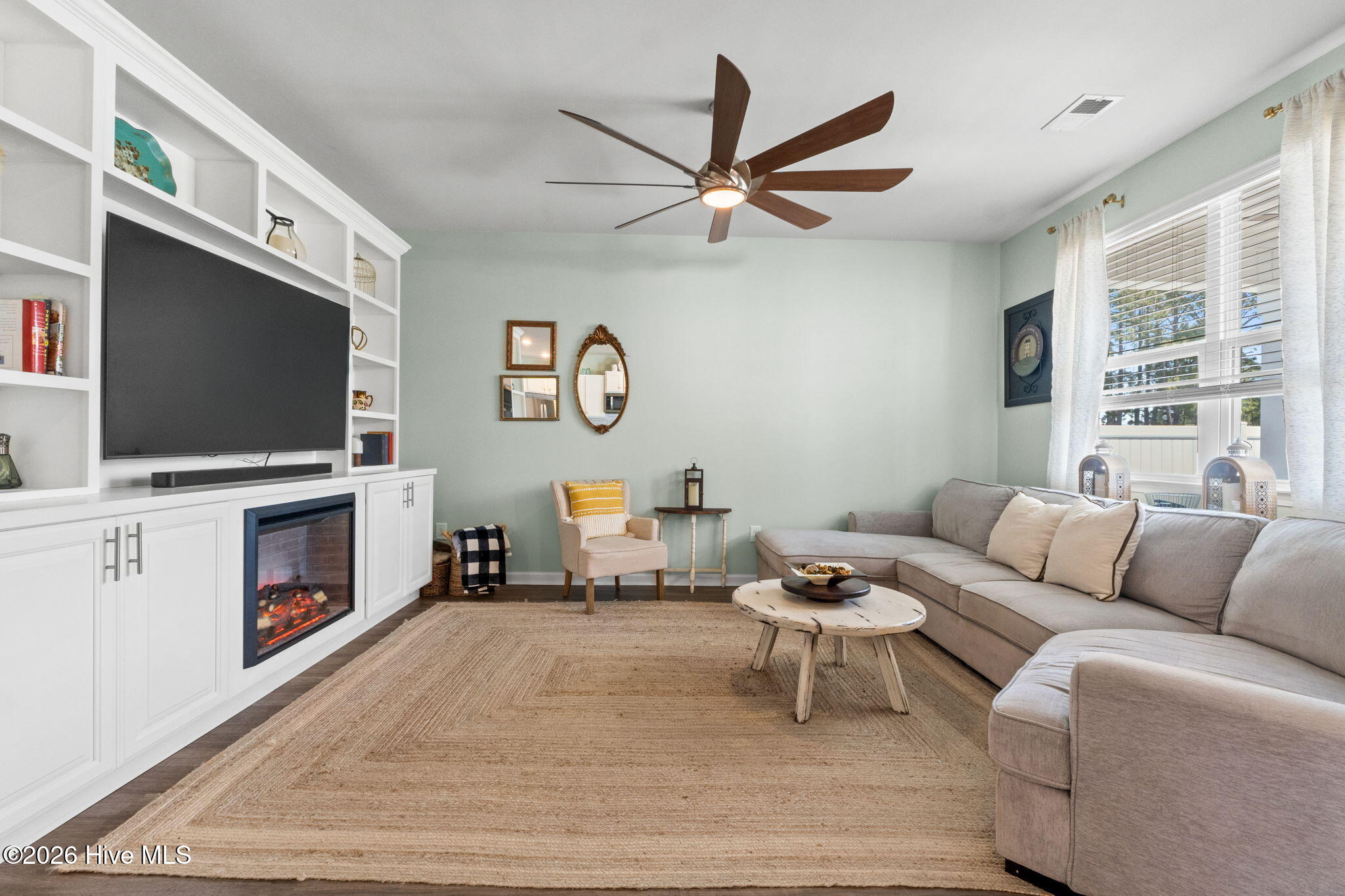 1006 Burled Oak Ridge Loop SE