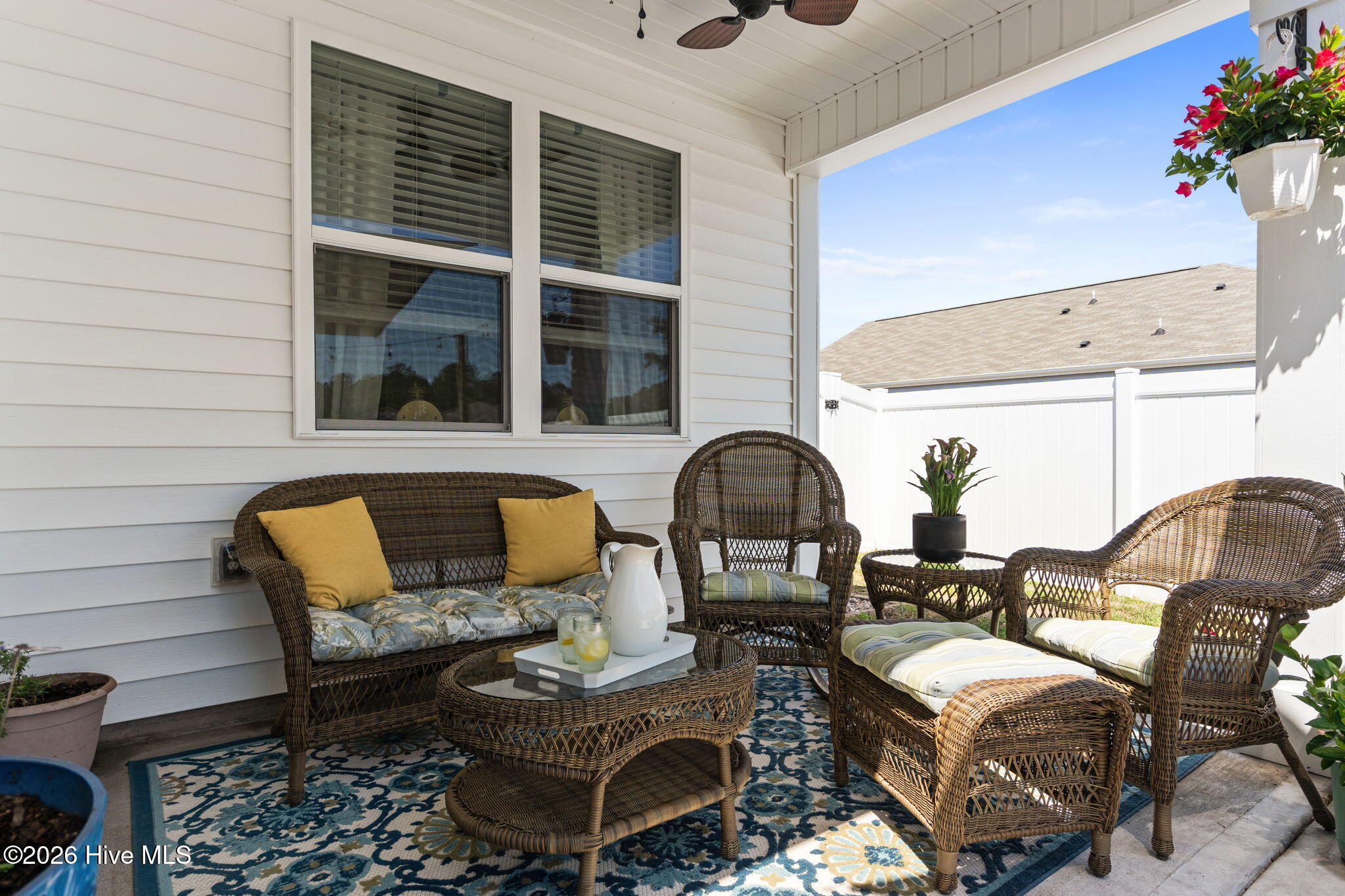 1006 Burled Oak Ridge Loop SE