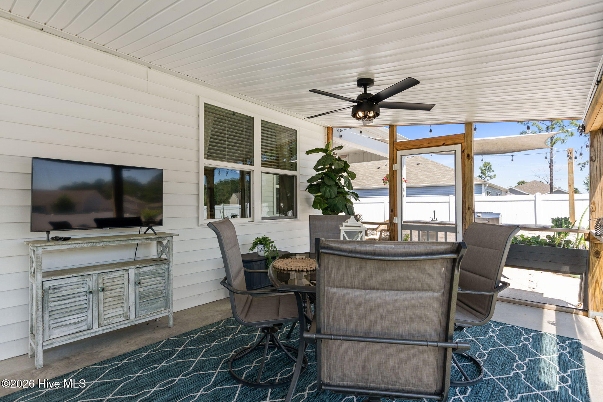 1006 Burled Oak Ridge Loop SE