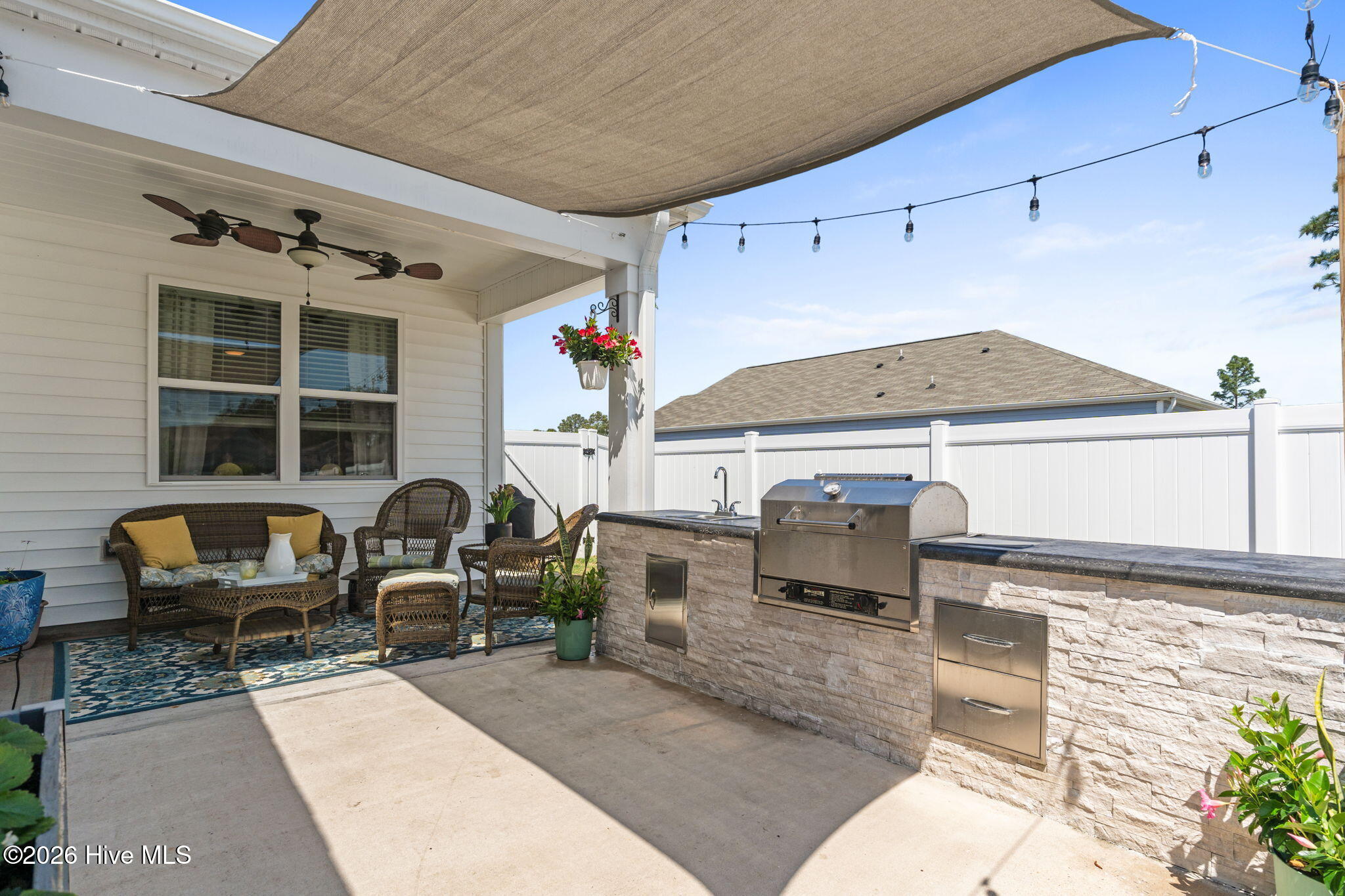 1006 Burled Oak Ridge Loop SE