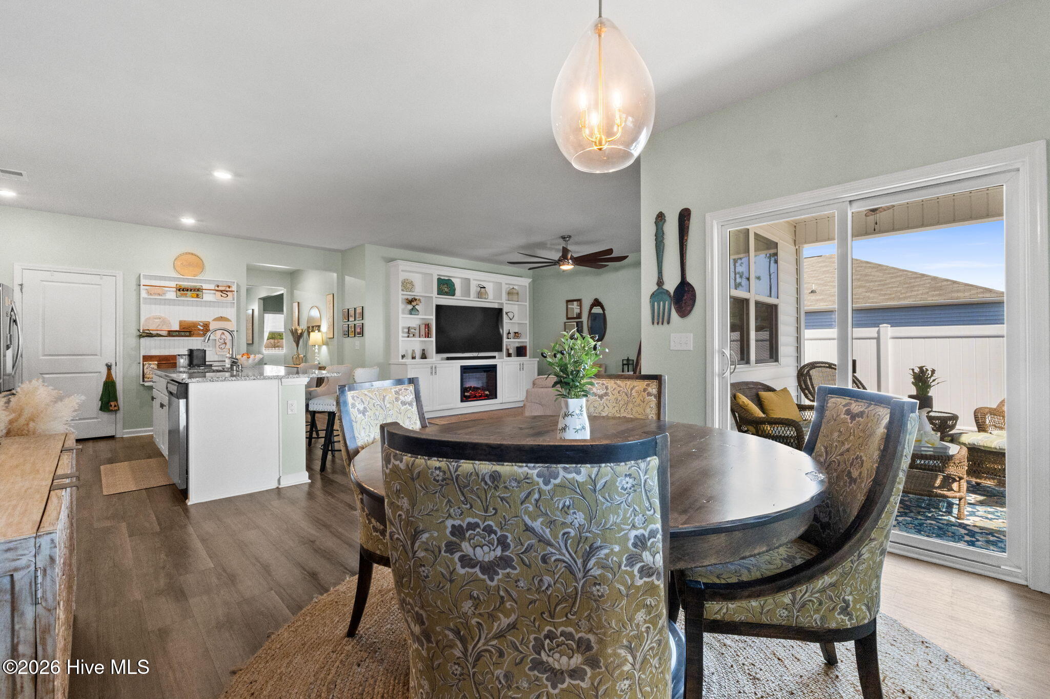 1006 Burled Oak Ridge Loop SE