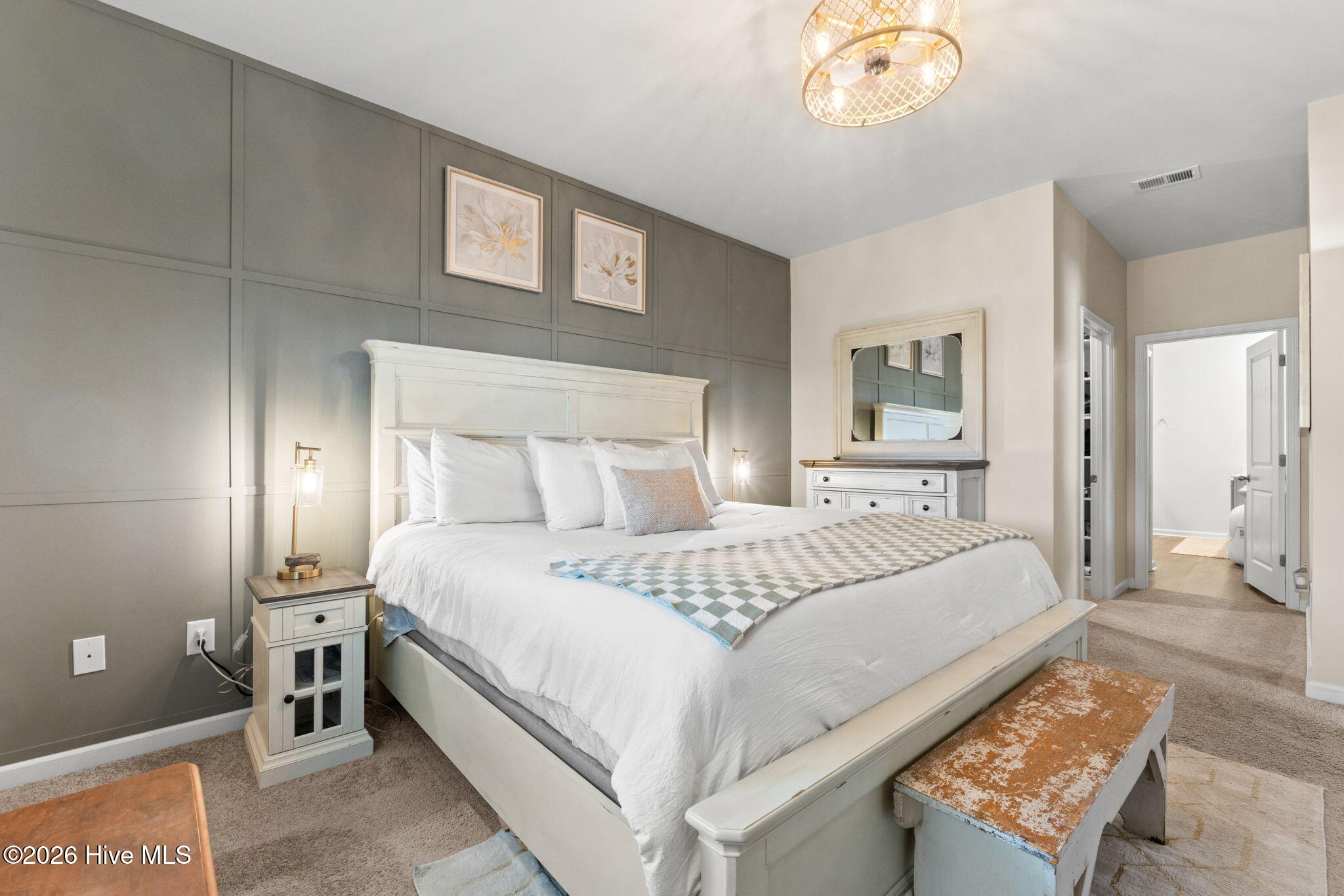 1006 Burled Oak Ridge Loop SE