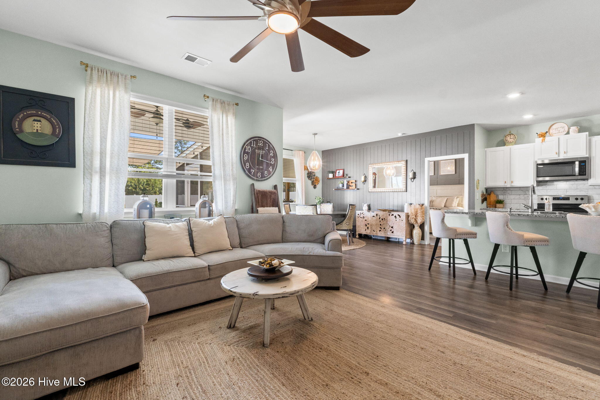 1006 Burled Oak Ridge Loop SE