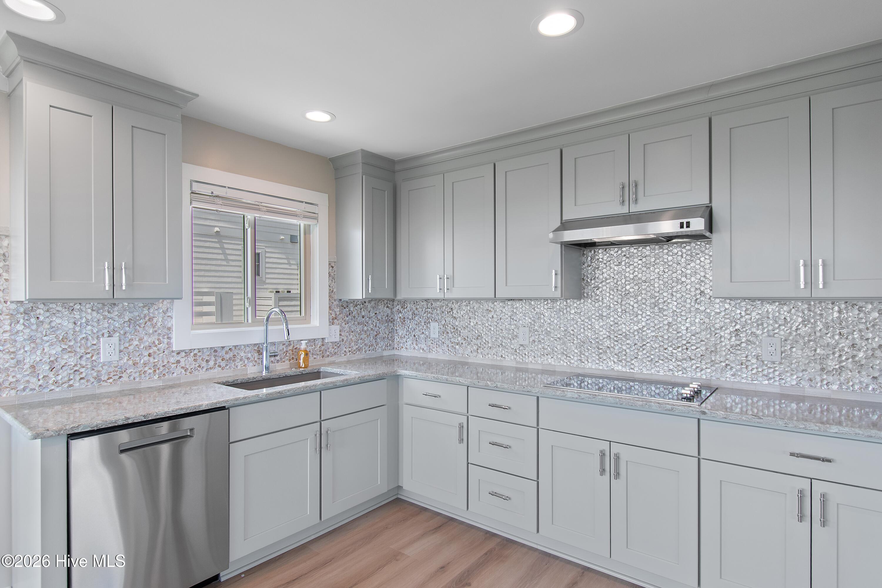 645 Caswell Beach Road