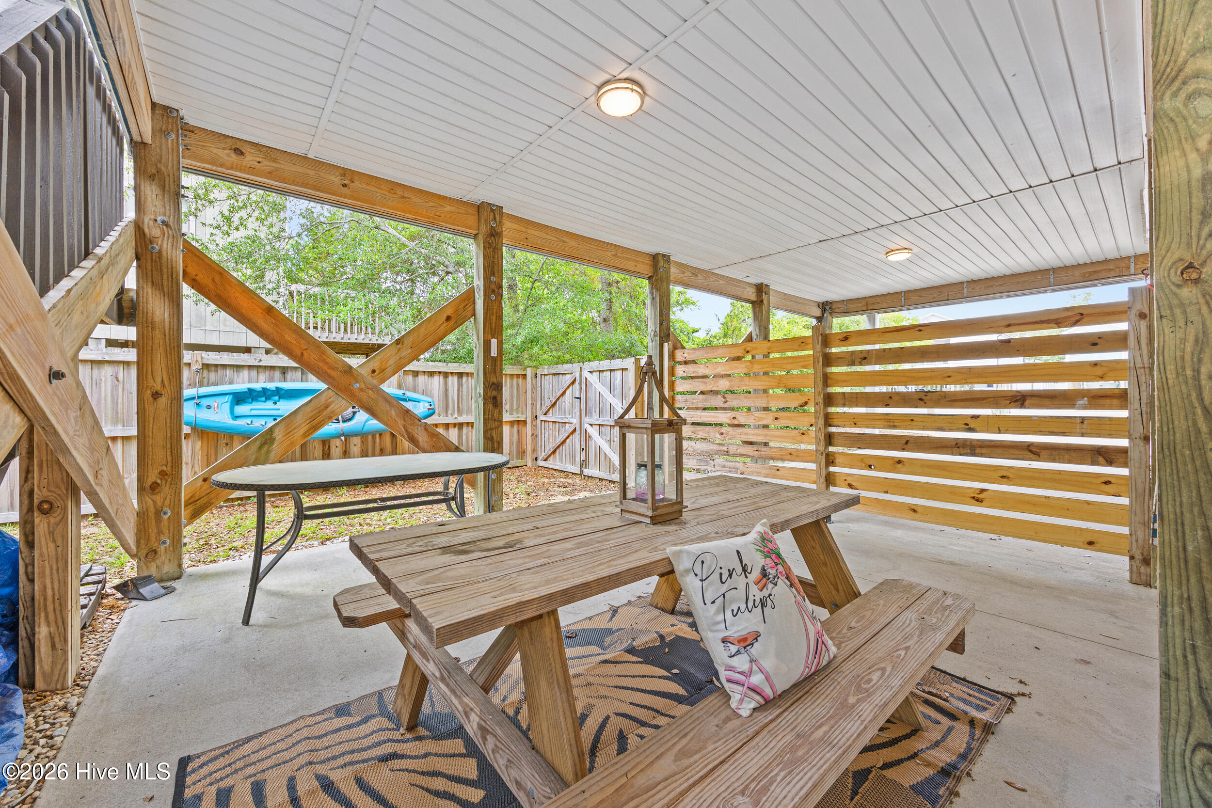 1903 E Oak Island Drive