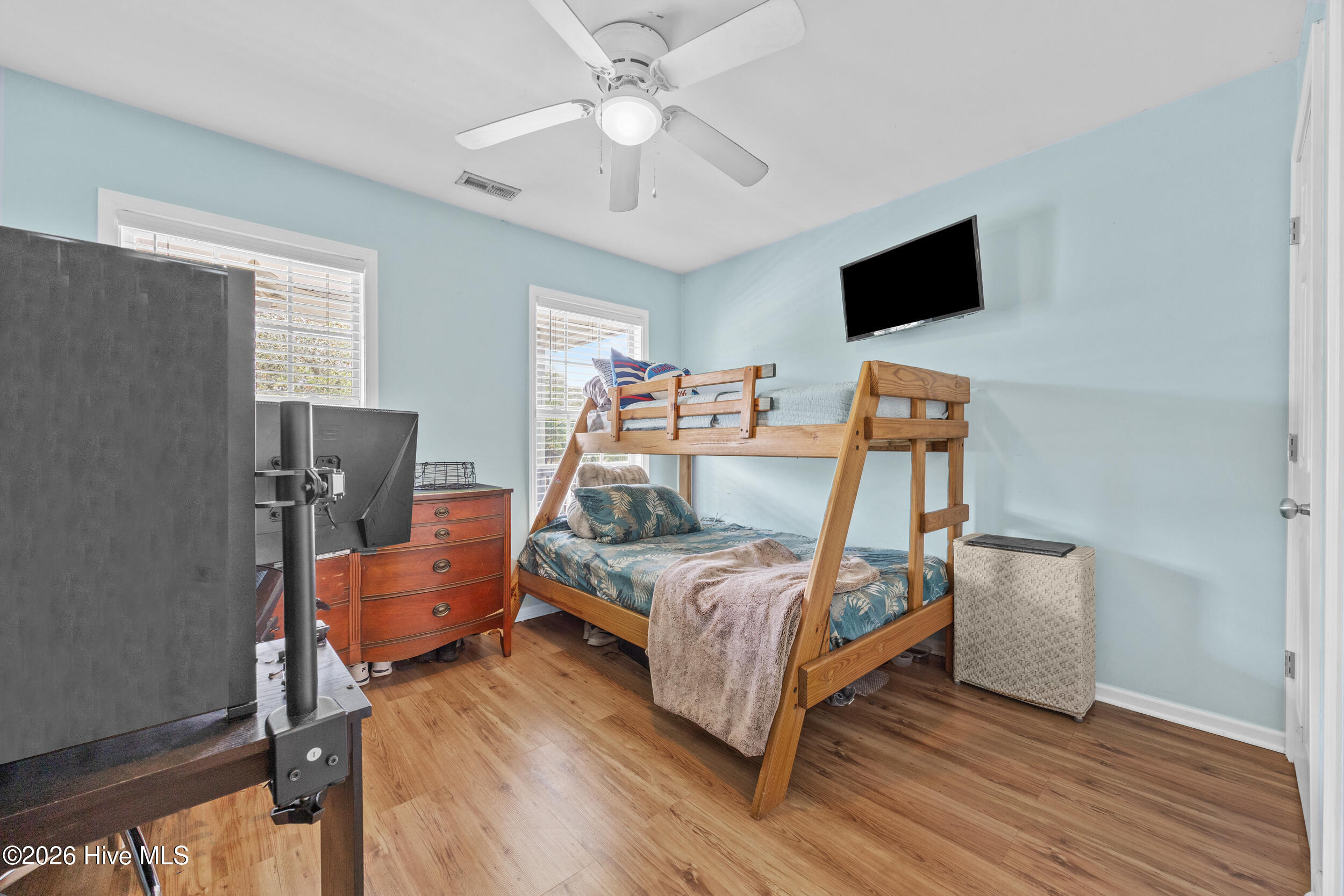 1903 E Oak Island Drive