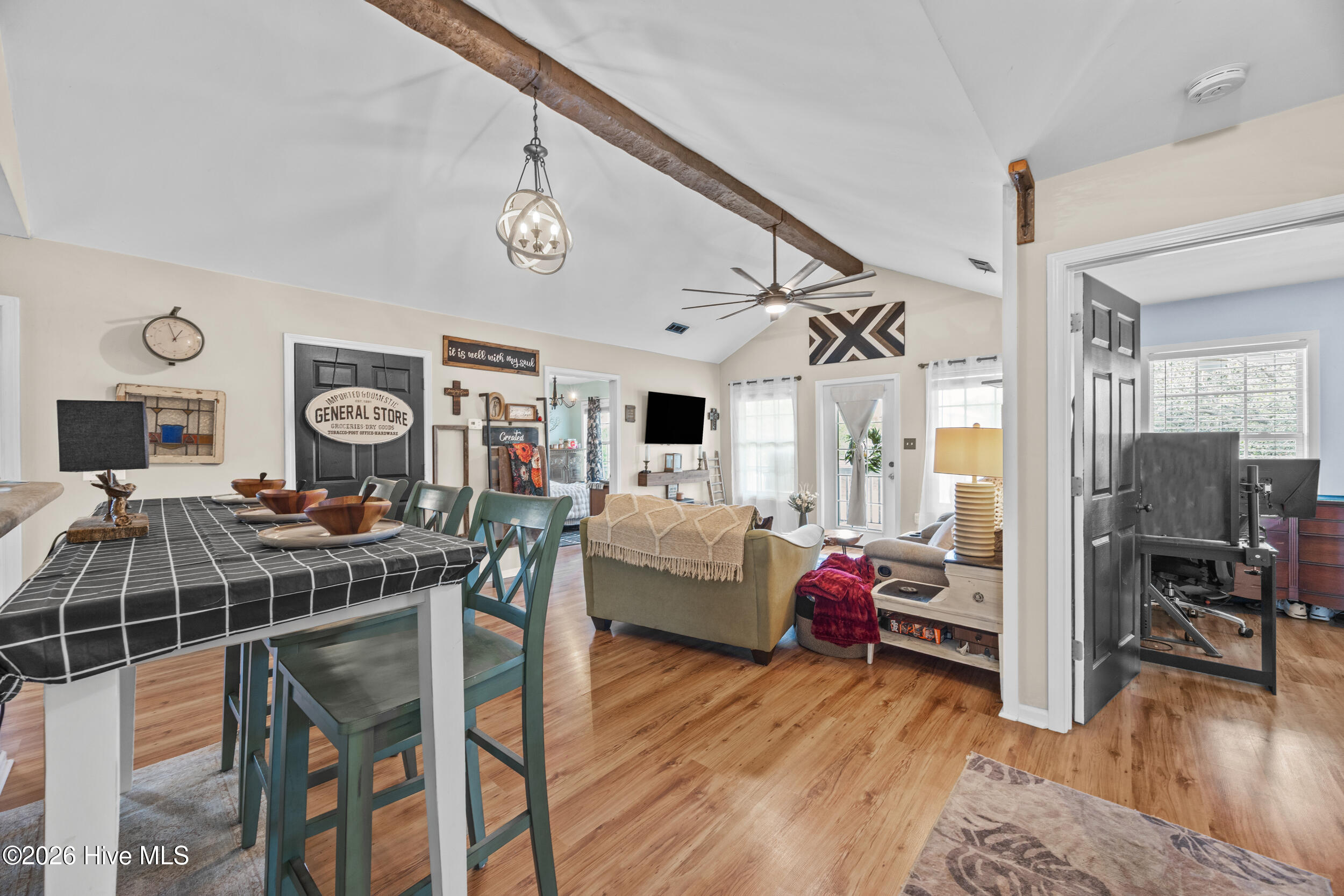 1903 E Oak Island Drive