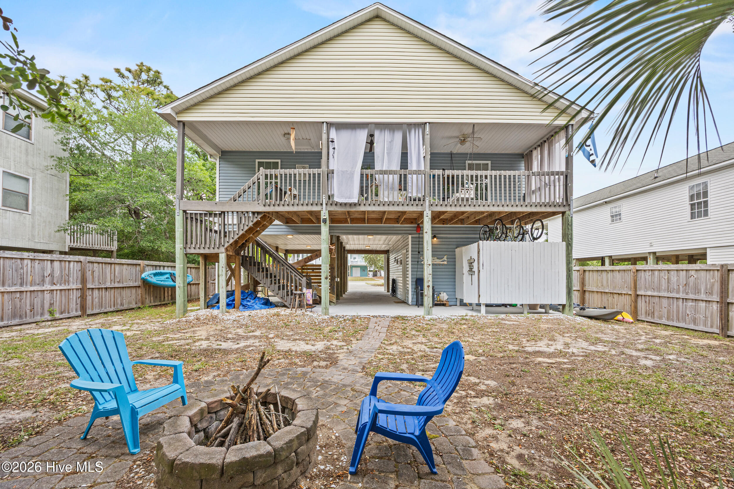 1903 E Oak Island Drive