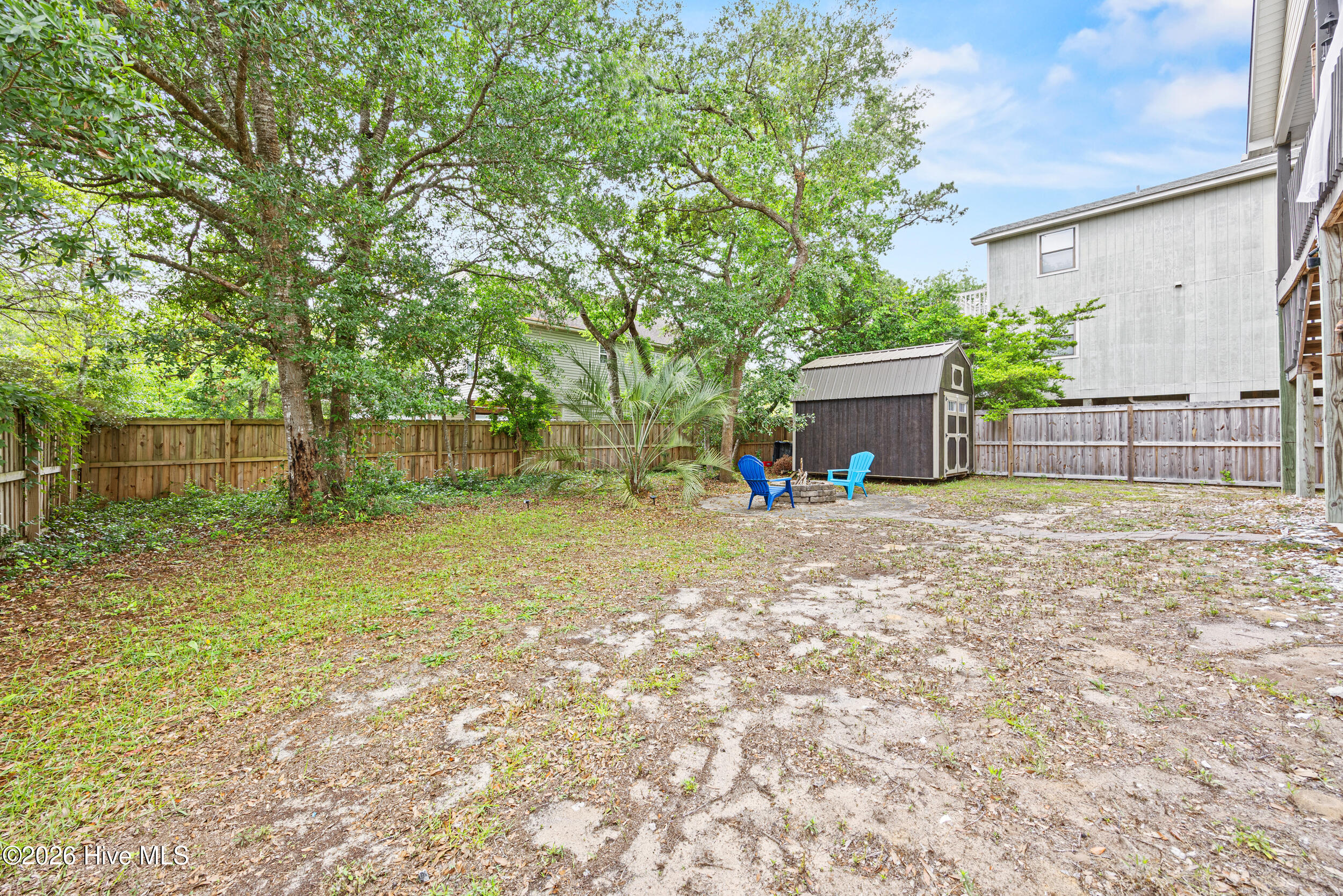 1903 E Oak Island Drive
